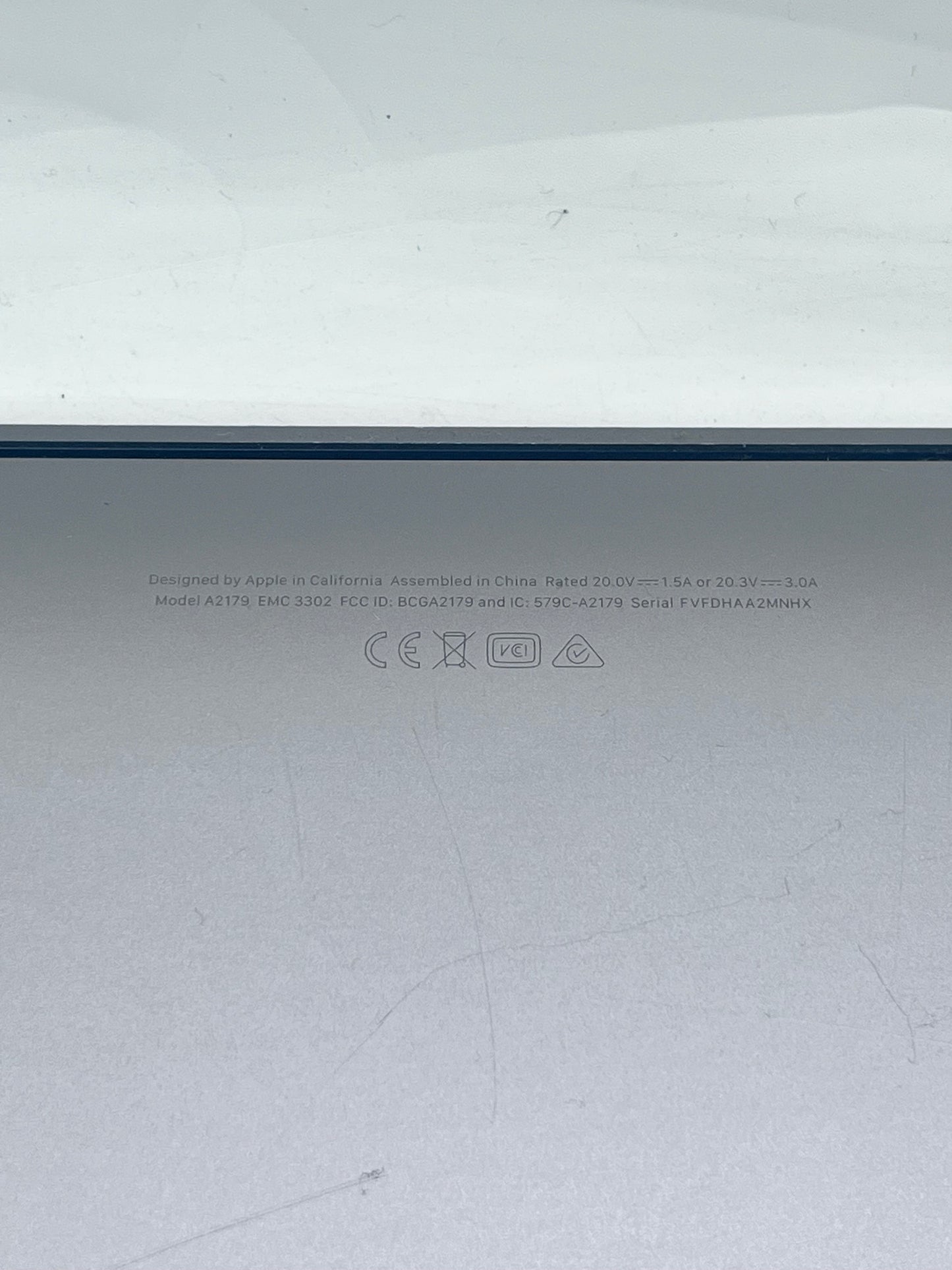 Apple MacBook Air 13" Retina i5 A2179 2020 Space Gray REMOTELY MANAGED BY PASSED READ