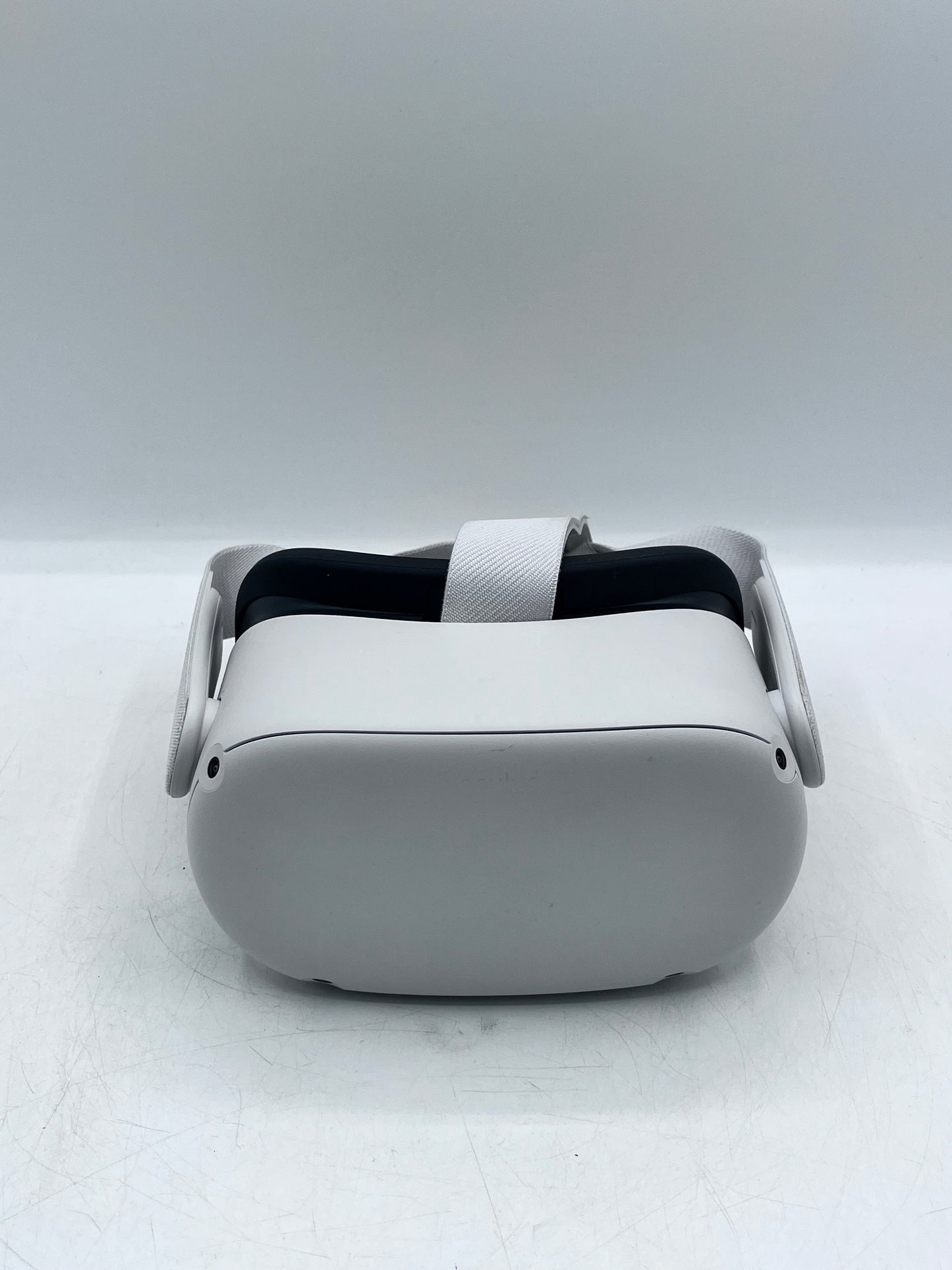 Meta Oculus Quest 2 Standalone VR Headset Only / KW49CM- 128GB - White - Fair Condition