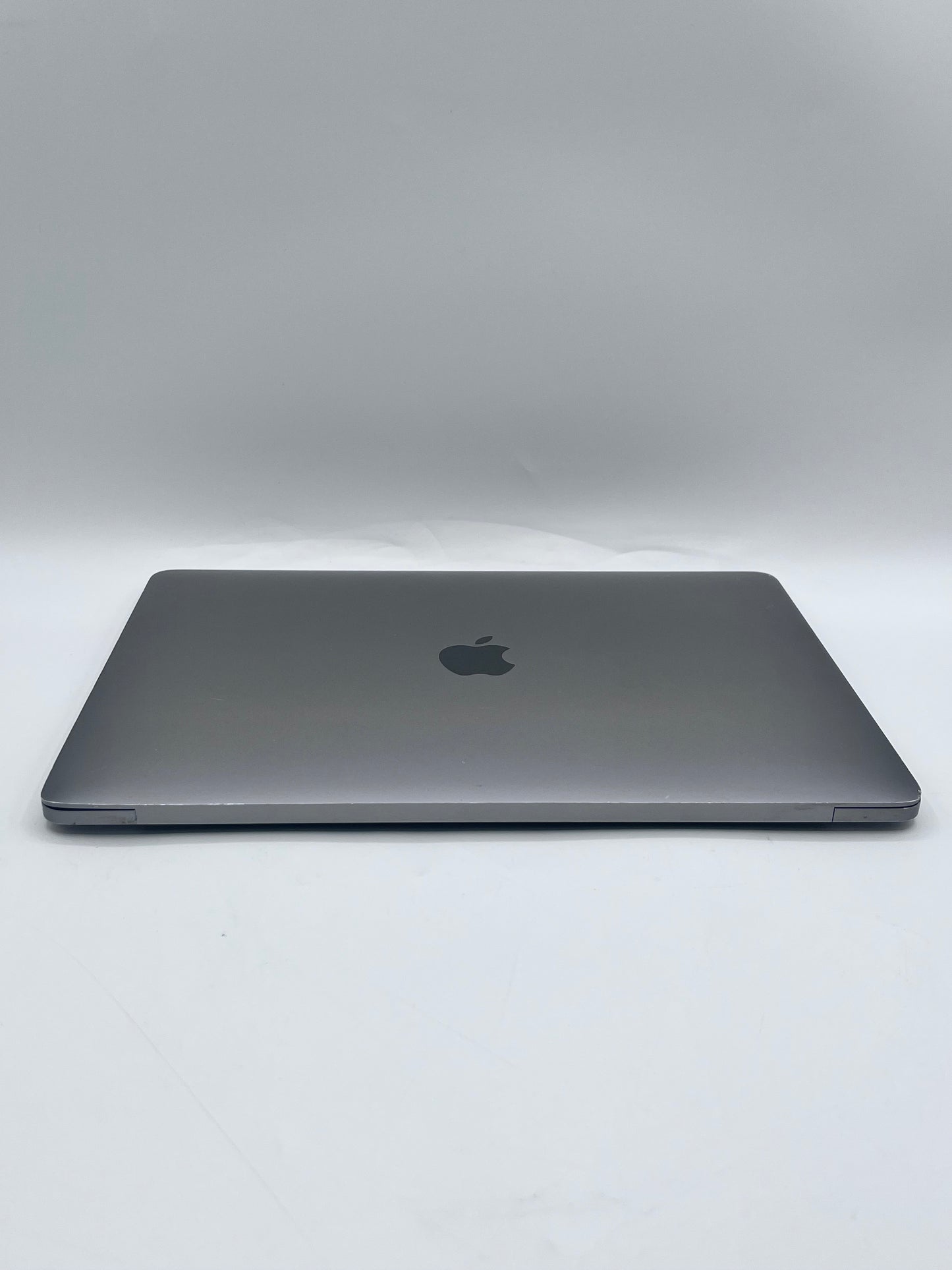 2020 Apple MacBook Pro 13" A2289 i5 @ 1.4GHz 8GB 256GB Silver