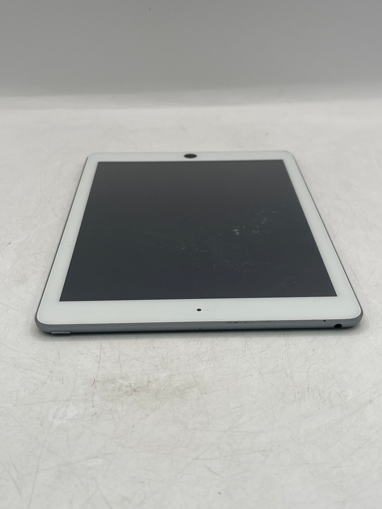 Apple iPad (6th Gen) A1893 32GB  Home Button Stuck -  White