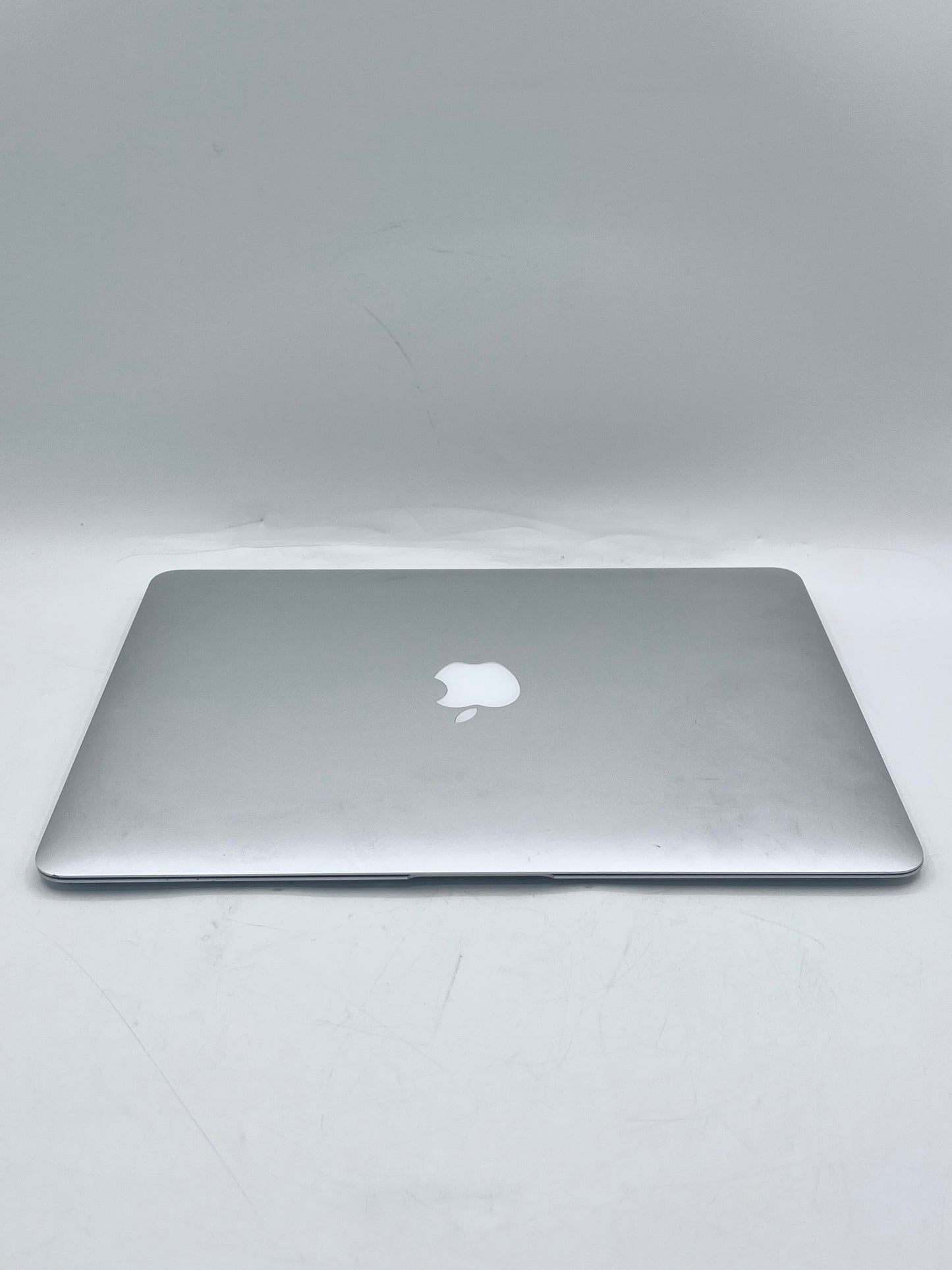 Apple MacBook Air 13" A1466 2015 Core i3 4GB 256GB Silver