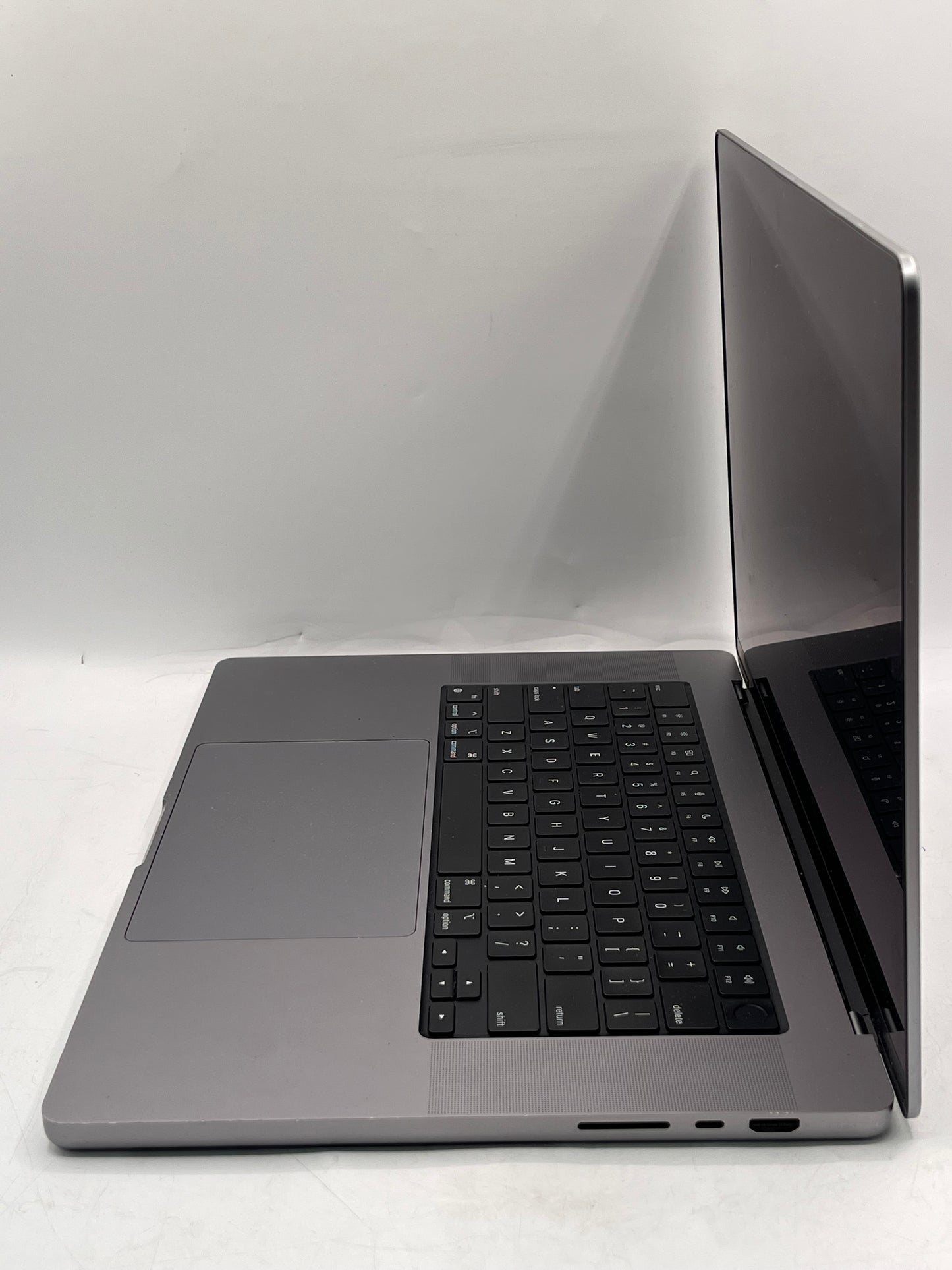 2021 Apple MacBook Pro 16" M1 Pro 16GB 512GB A2485 Silver READ