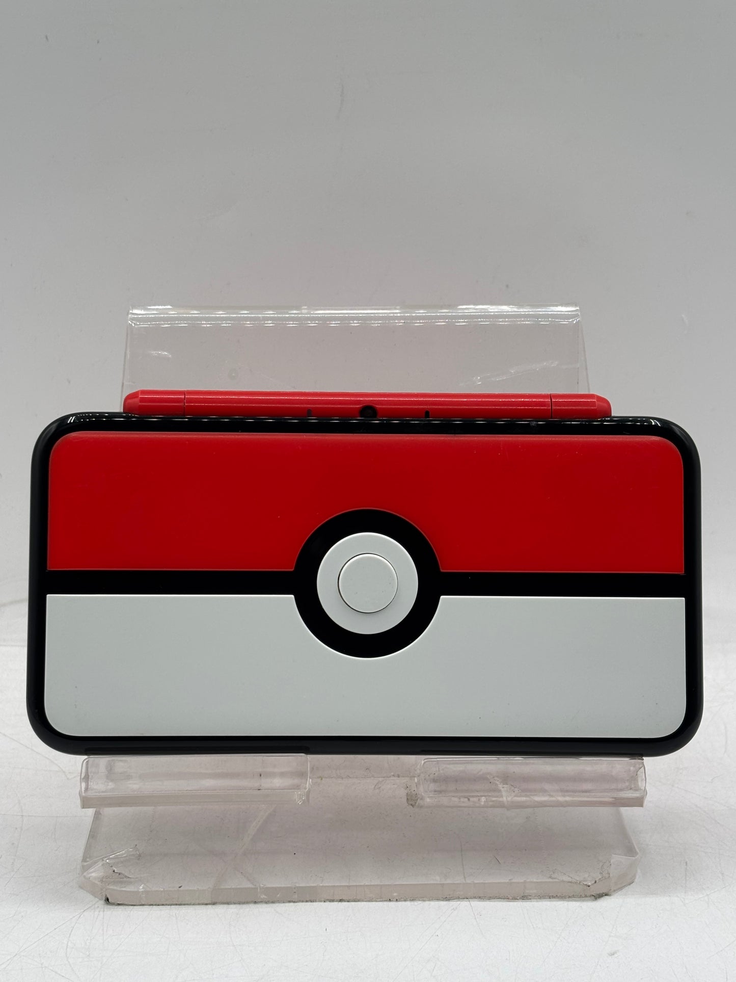 Nintendo 2DS XL JAN-001 PokéBall Edition, 2017--Pokémon Sun & Omega Ruby BUNDLE