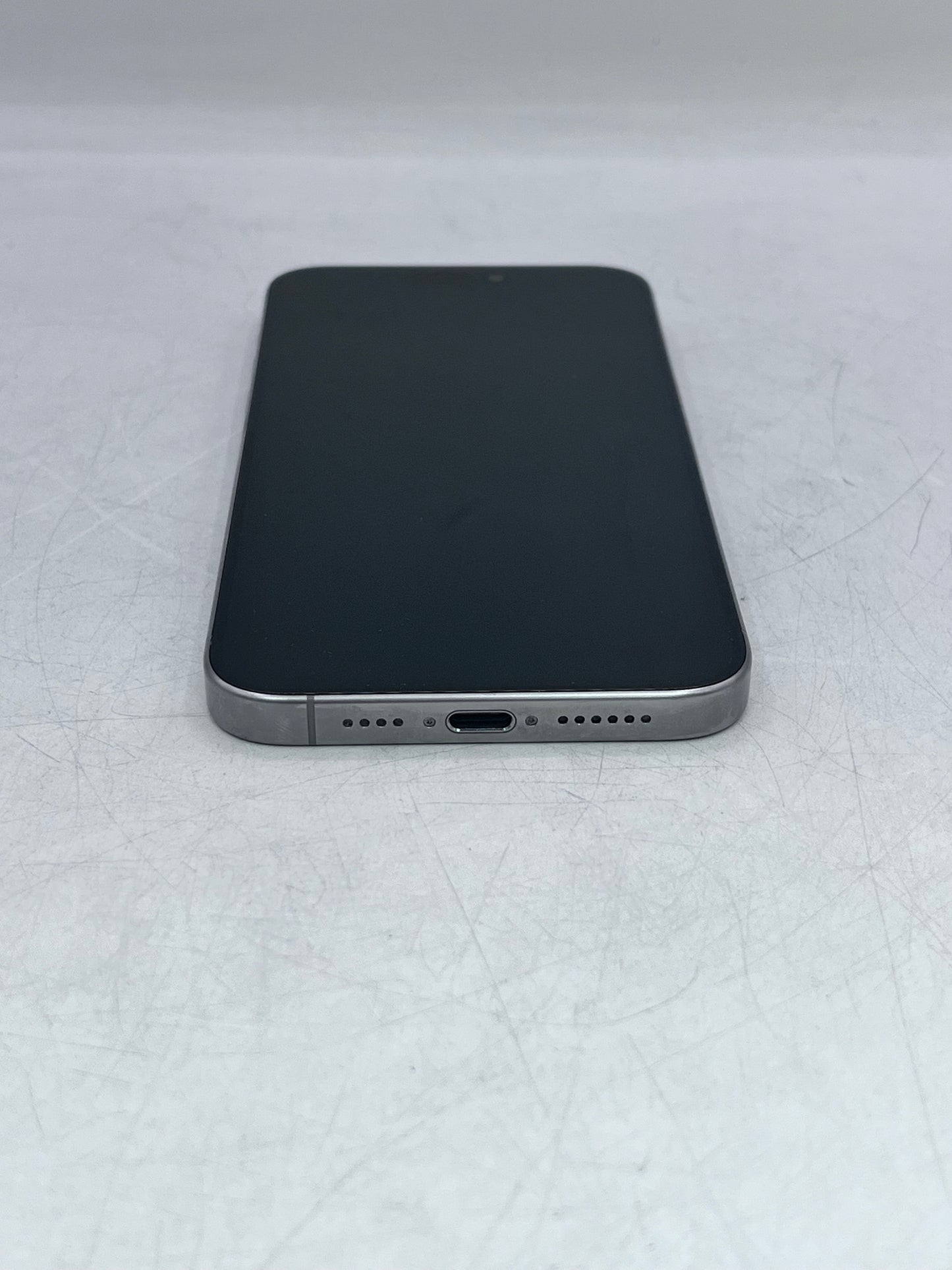 WIFI ONLY Apple iPhone 15 Pro Max MU683LL/A A2849 256GB 8 GB - White