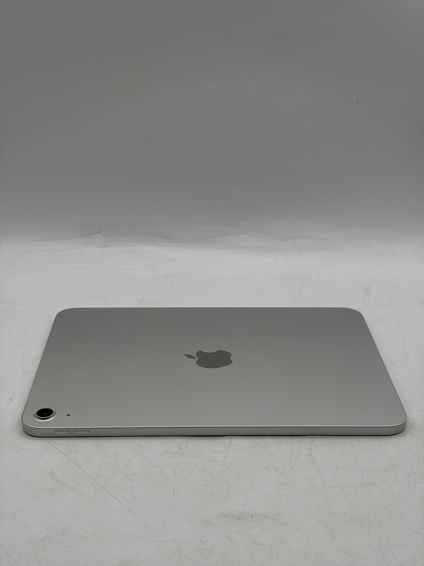 2025 Apple iPad (11th Gen) A3354 128GB Wi‑Fi Only Silver 100% Battery Health