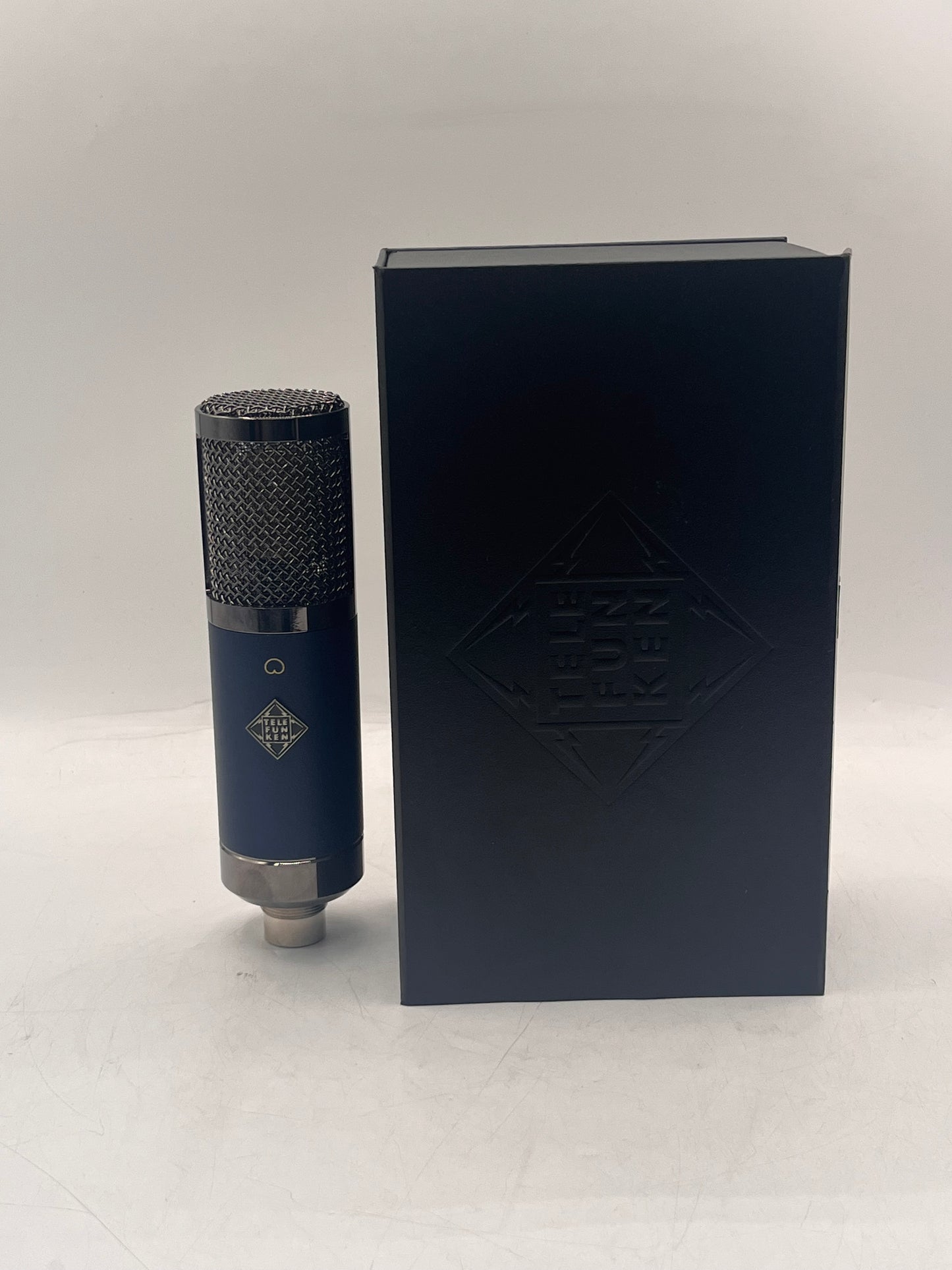 TELEFUNKEN TF 11 FET Large Diaphragm Condenser Microphone Blue Free Shipping