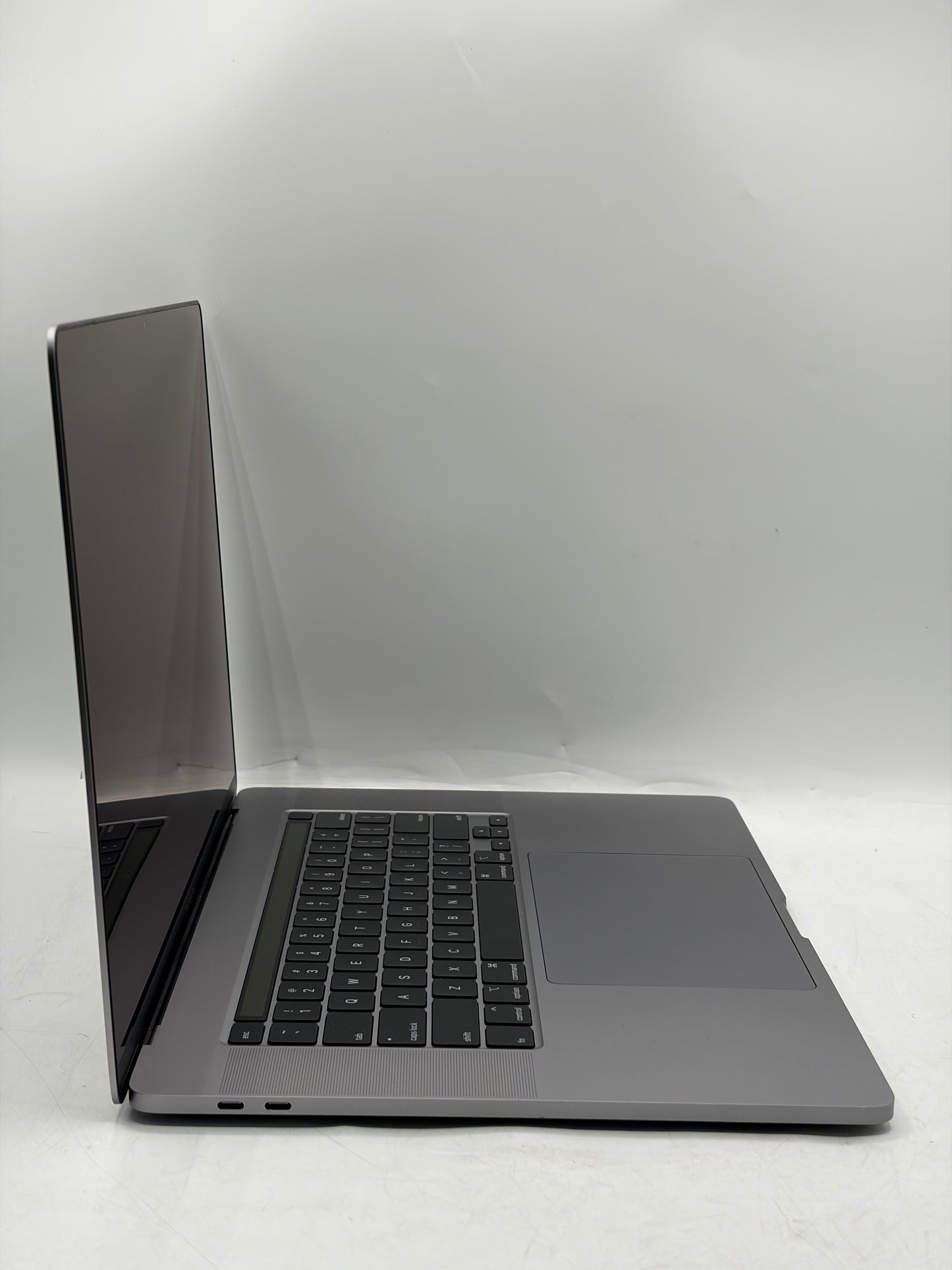 2019 Apple MacBook Pro 16" A2141 2.6GHz Intel Core i7 16GB RAM 512GB SSD Laptop