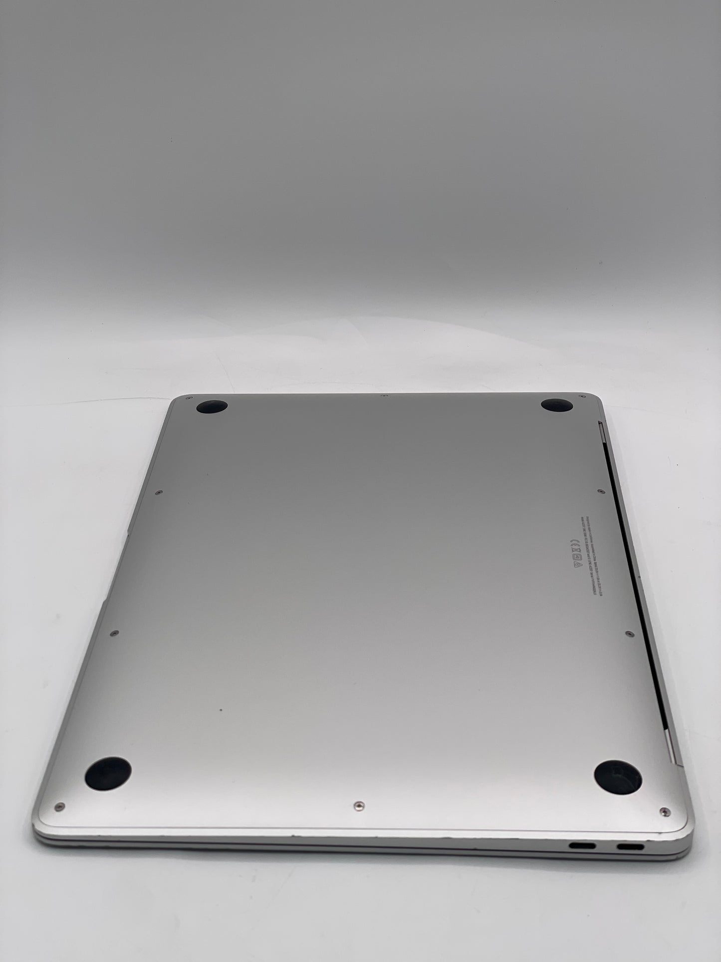 2020 Apple MacBook Air 13.3" M1 7C 8GB 128GB A2337 REMOTELY MANAGED
