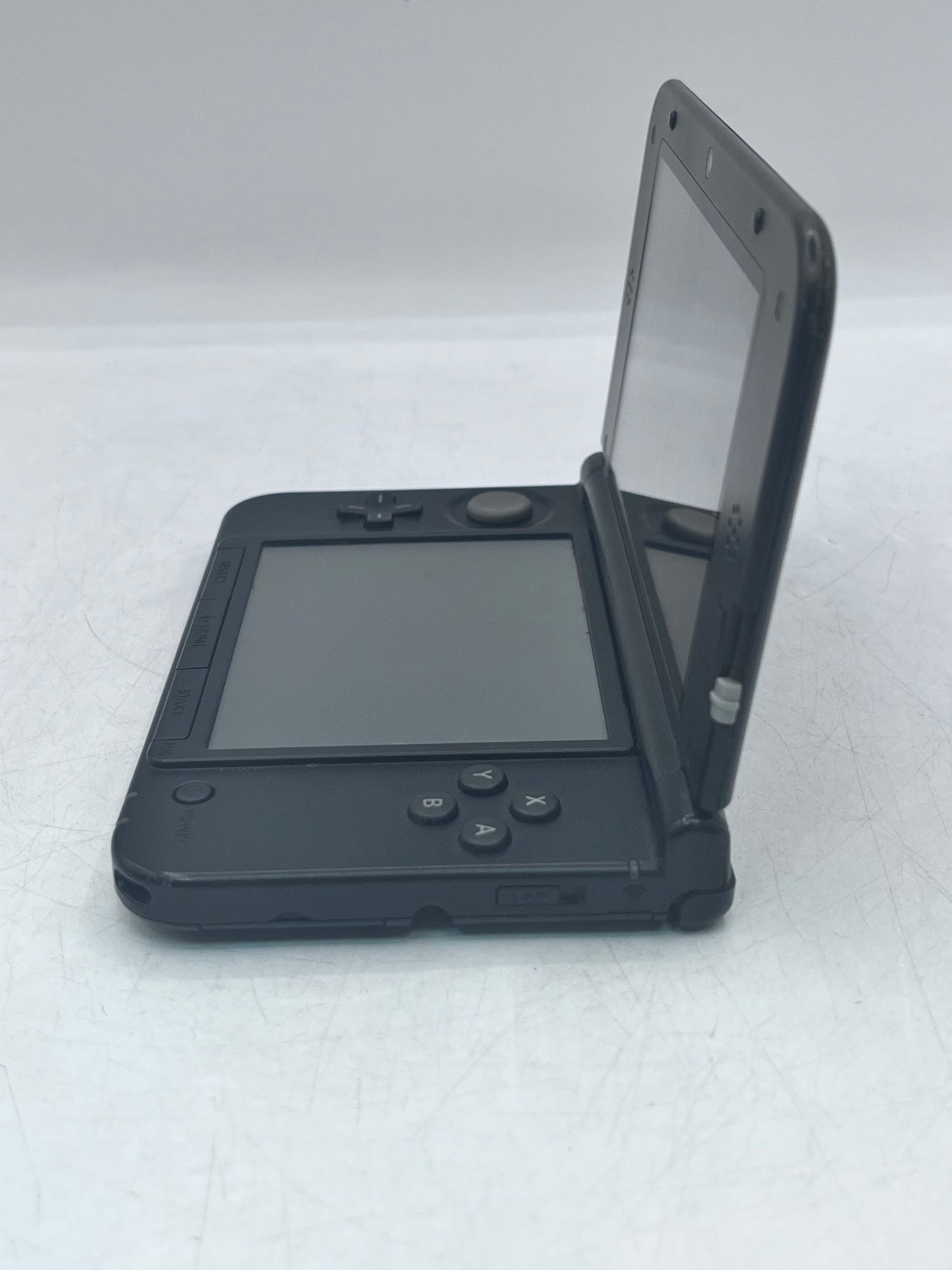 Nintendo 3DS XL (SPR-001) Broken Handheld Gaming Console - Black