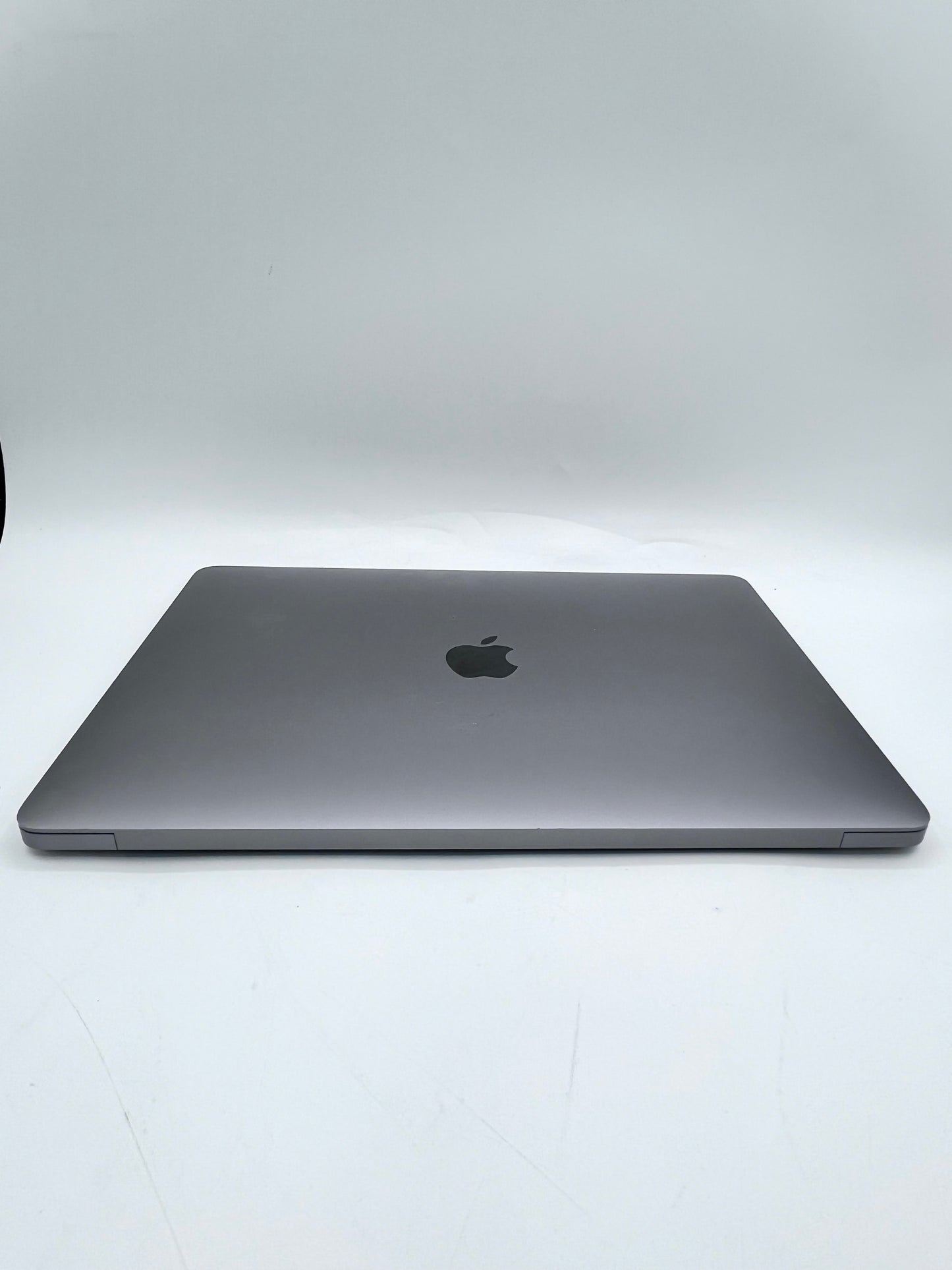 Apple MacBook Air 13" A1932 128GB 4GB 2019 -  Space Gray