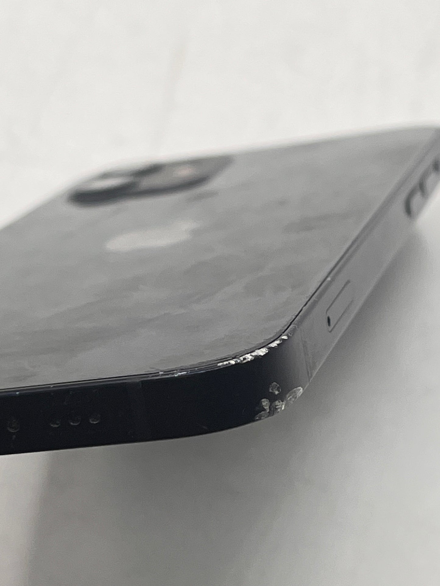 Apple iPhone 12 64GB Black - REMOTELY MANAGED