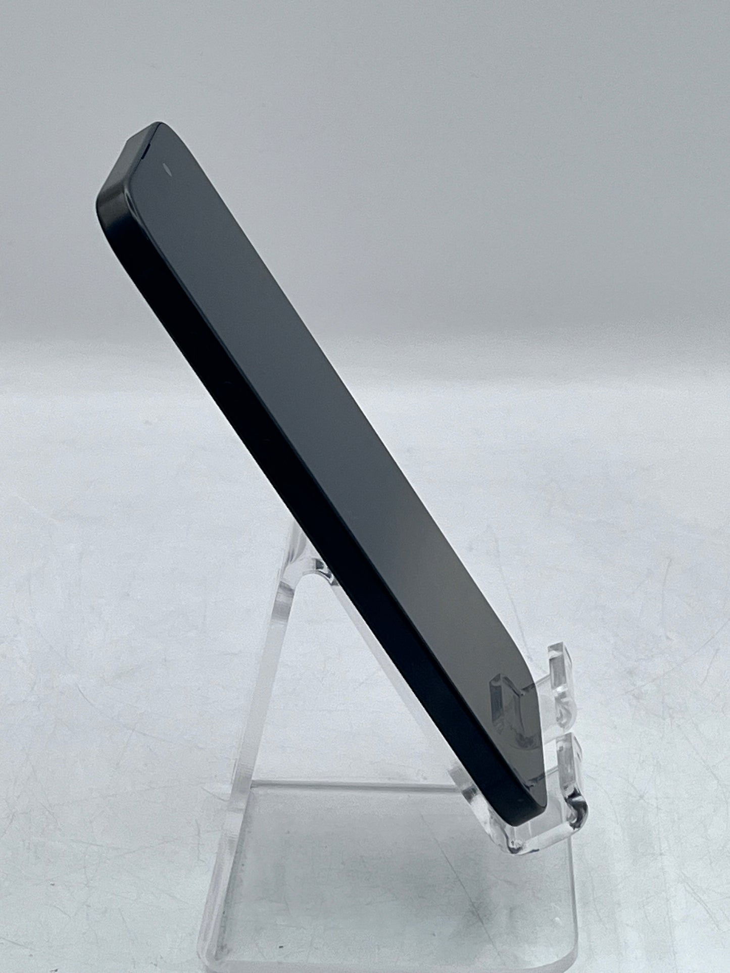 iPhone 16 Pro Max 256GB  8GB MYW33LL/A  Black Titanium - For Parts