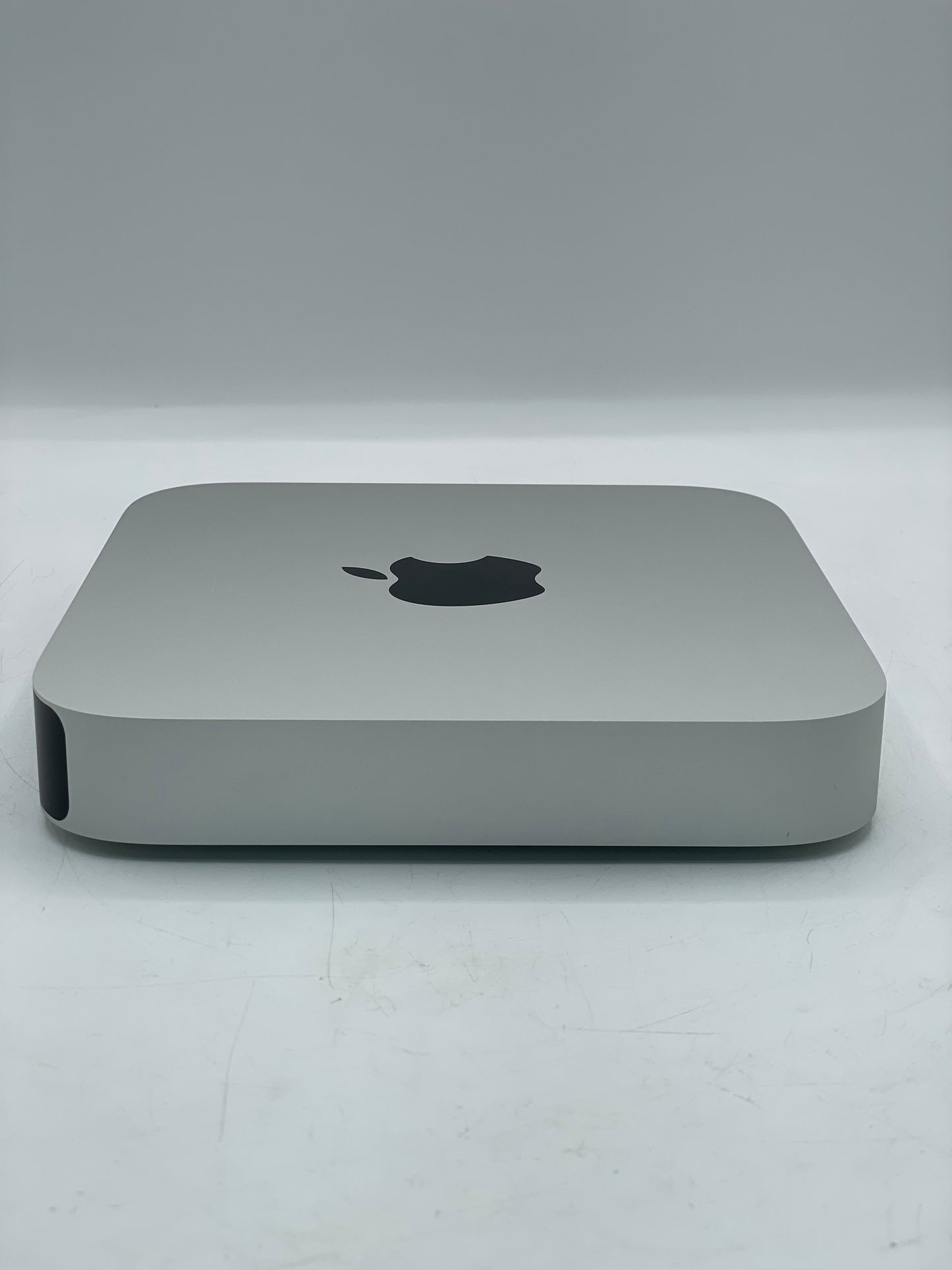 2023 Apple Mac Mini M2 - 8GB RAM 256GB SSD A686 MMFJ3LL/A - Silver