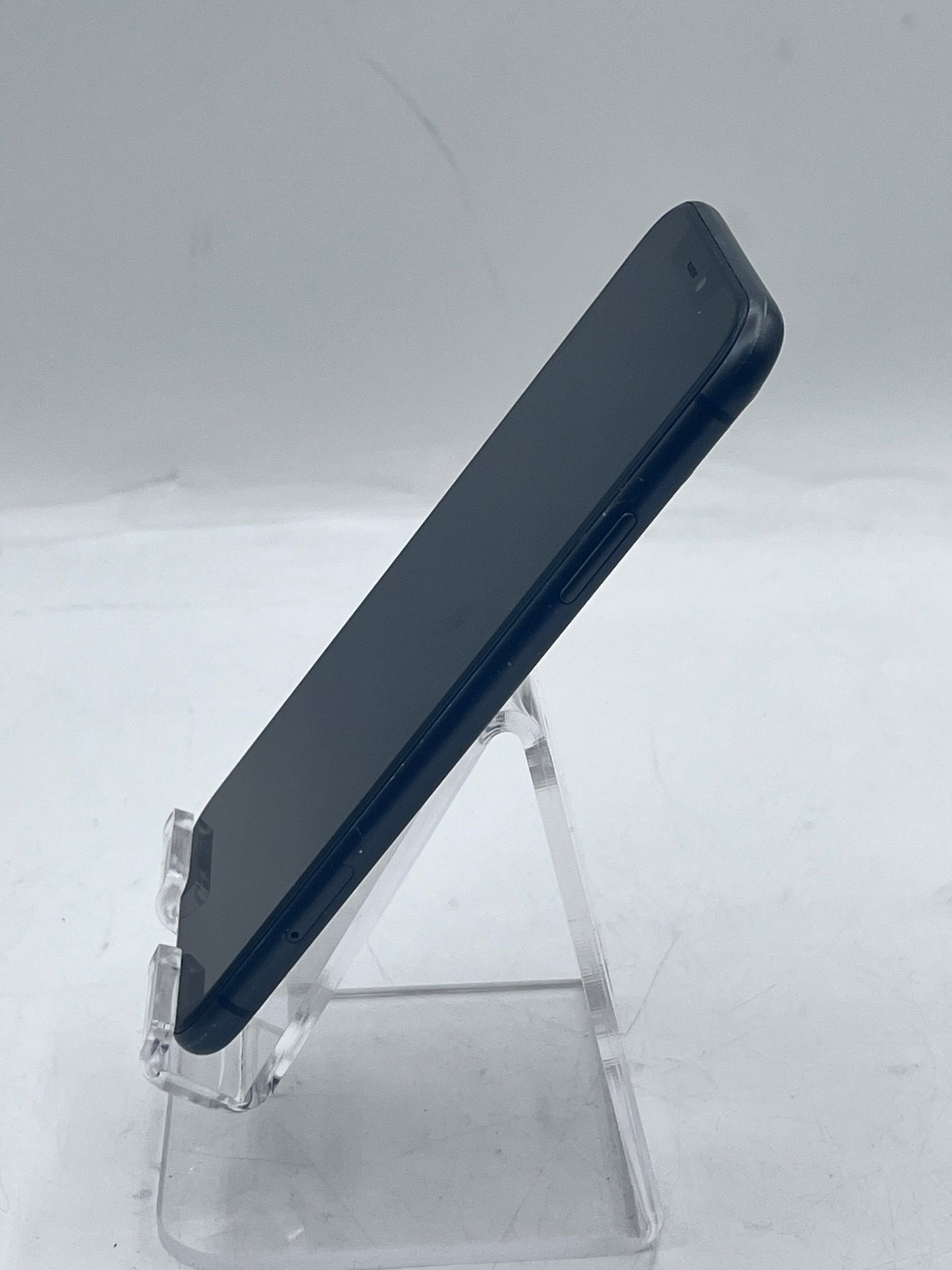 Unlocked Apple iPhone 11 64GB Black A2111 MM693LL/A
