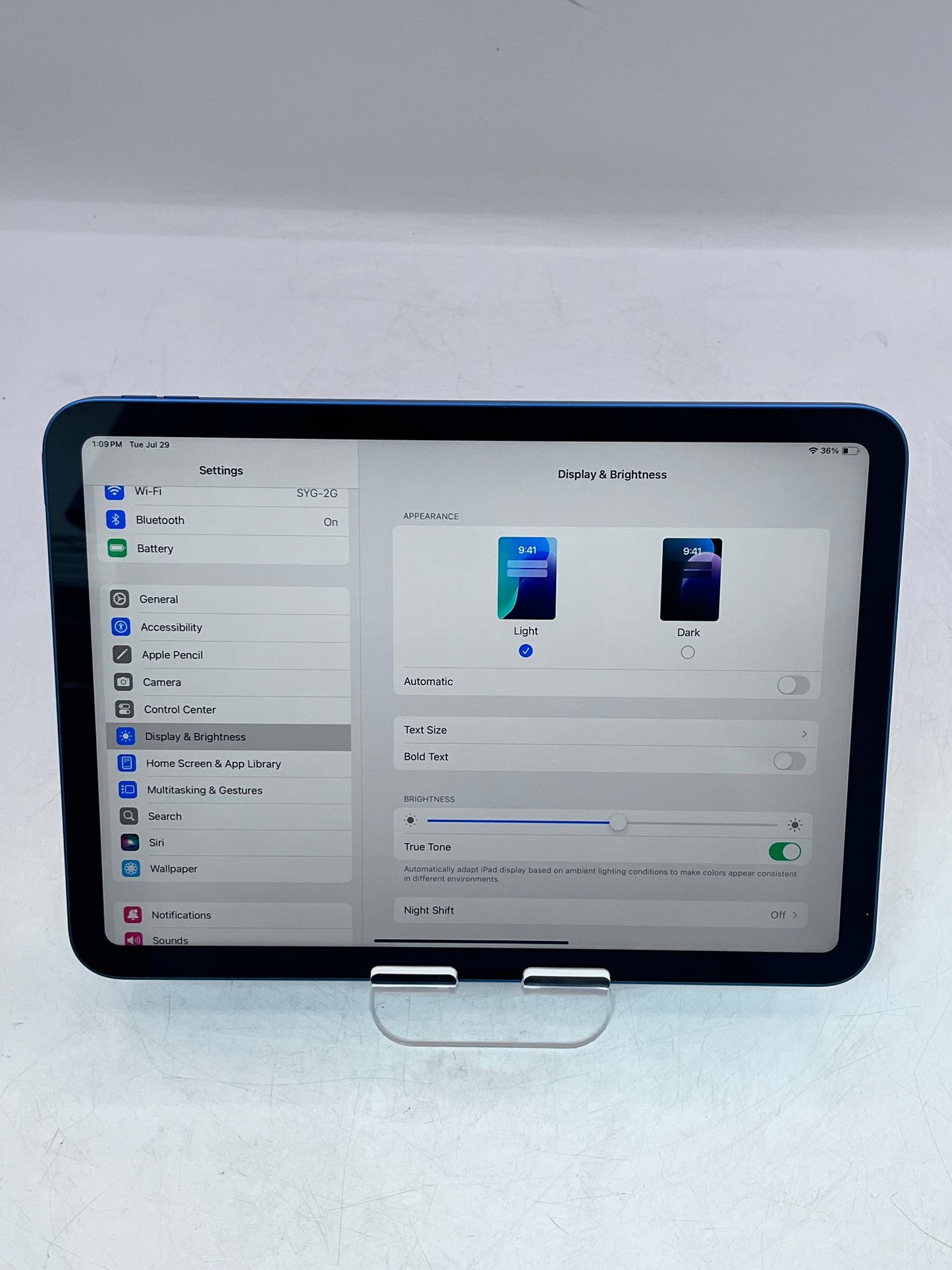 Apple iPad 10th Generation A2696 MPQ13LL/A (2022) 64GB Wi-Fi - Blue