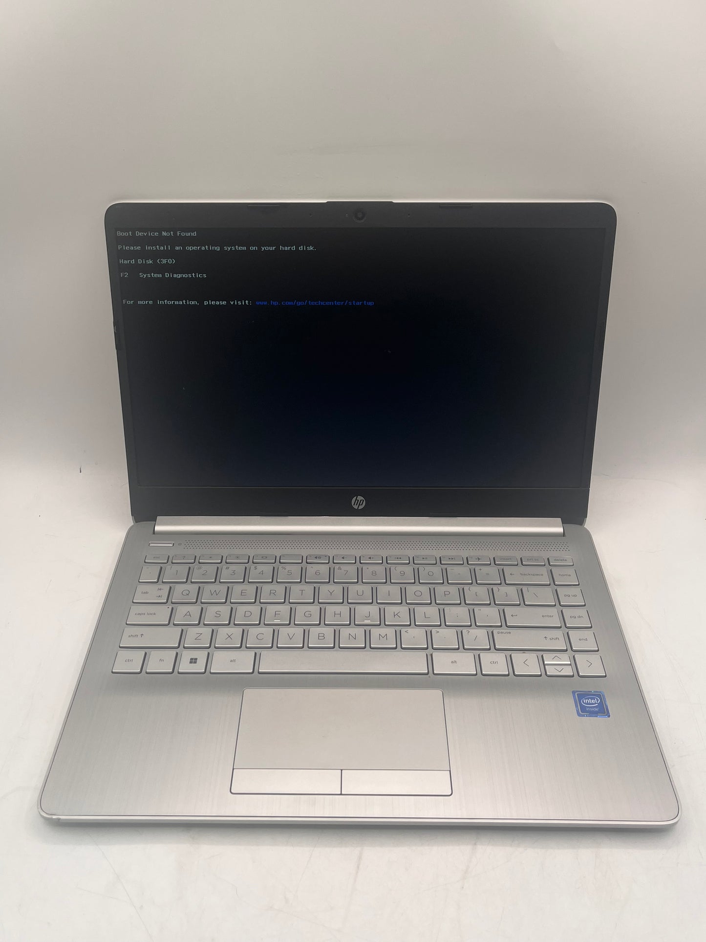 HP 14-CF2733WM 14" Laptop Intel Celeron 4GB RAM 64GB Silver NO OS