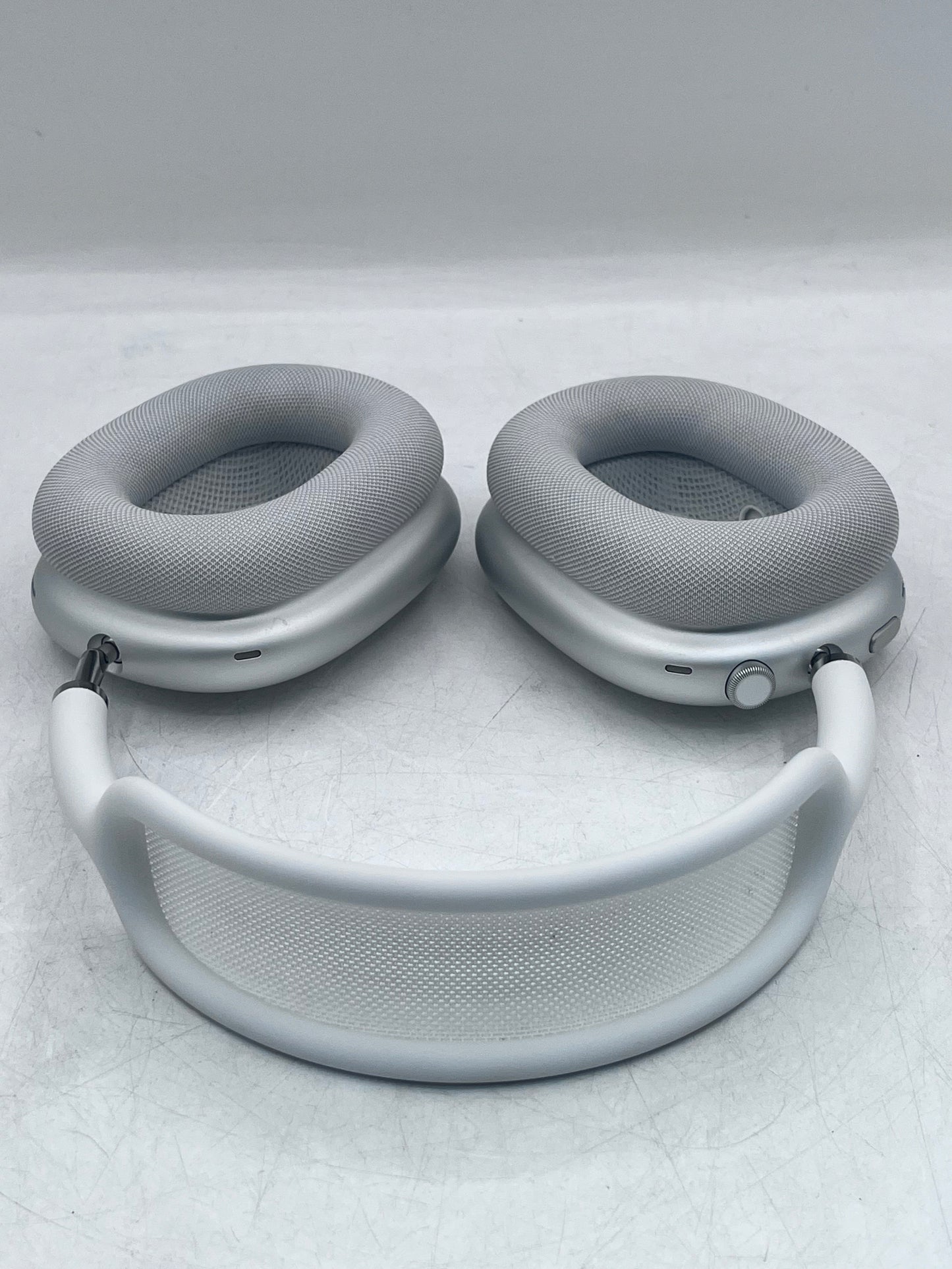 Apple AirPods Max (Lightning) A2096 with Smart Case - White