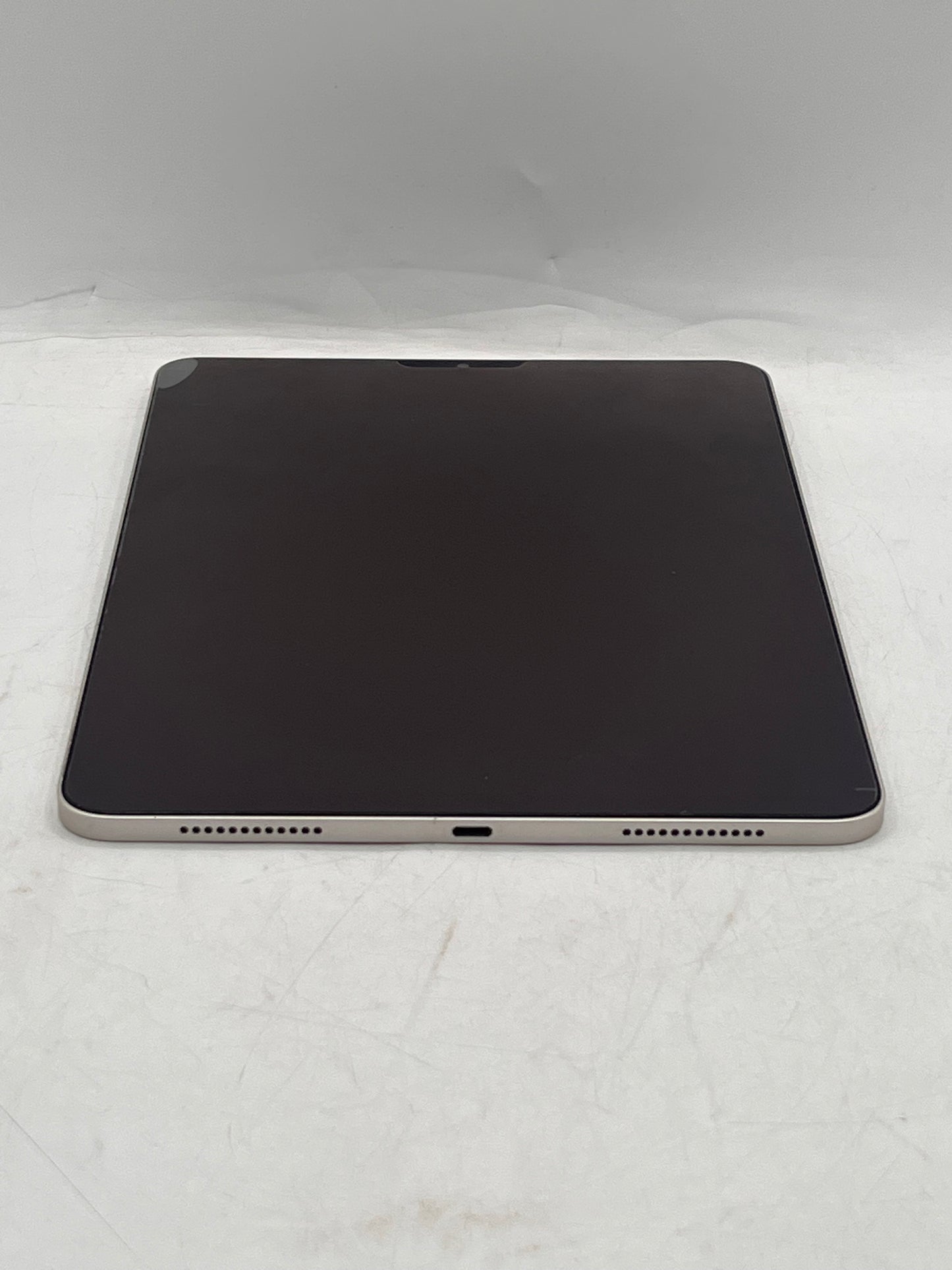 Apple iPad Air 5th Gen A2588 MM9F3LL/A 64GB Wi-Fi Only Silver