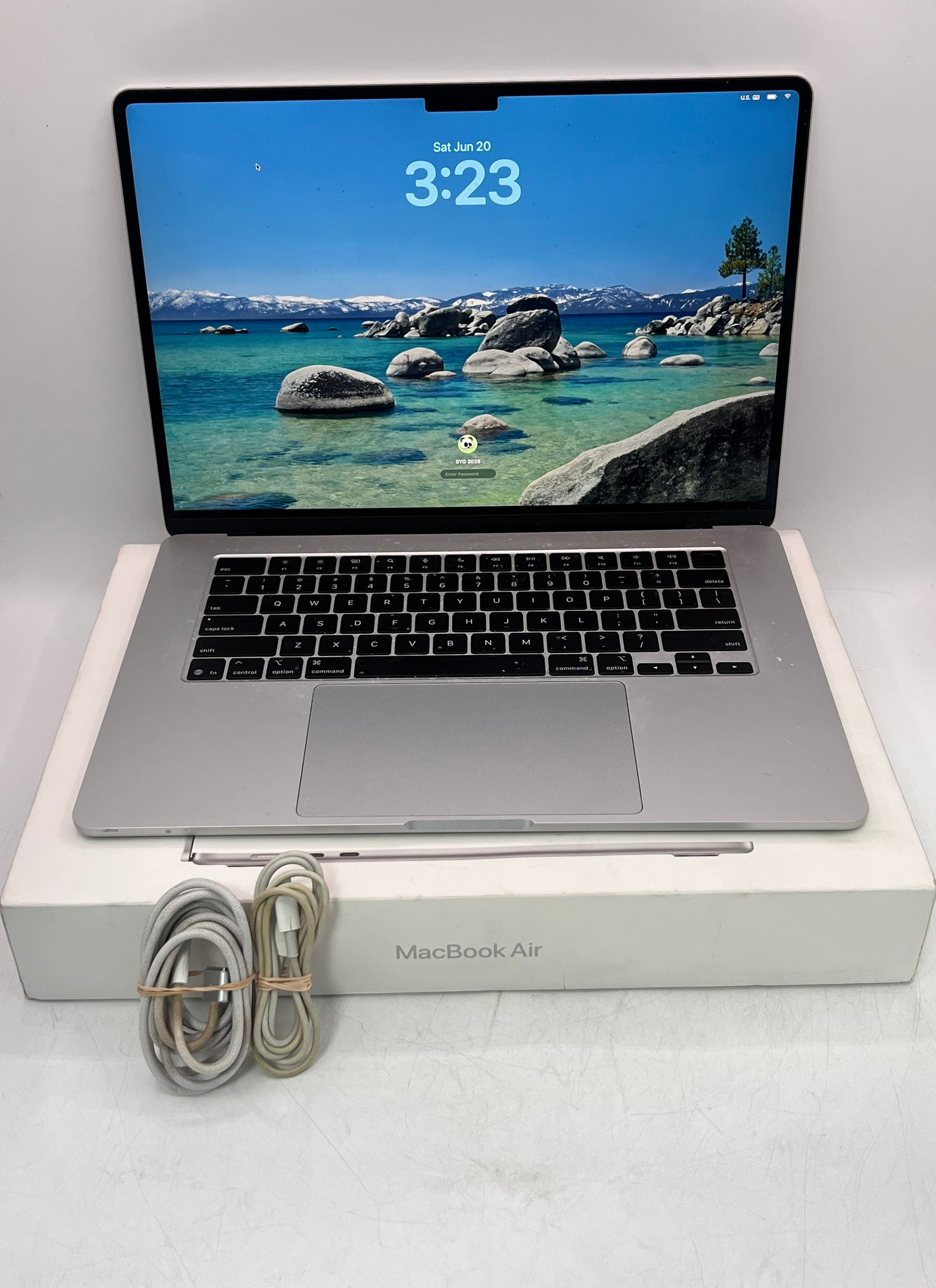 2024 Apple MacBook Air 15" 16GB 256GB A3241 MW1G3LL/A Silver 76 Cycle Count