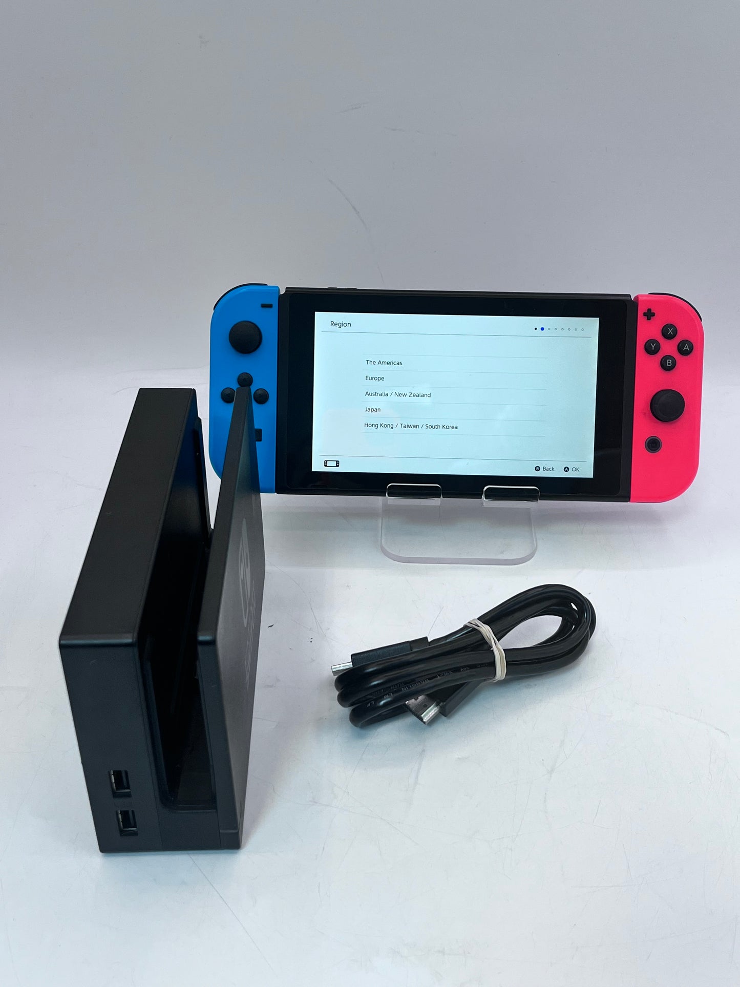 Nintendo Switch HAC-001 2017 32GB Console with Red/Blue Joycons