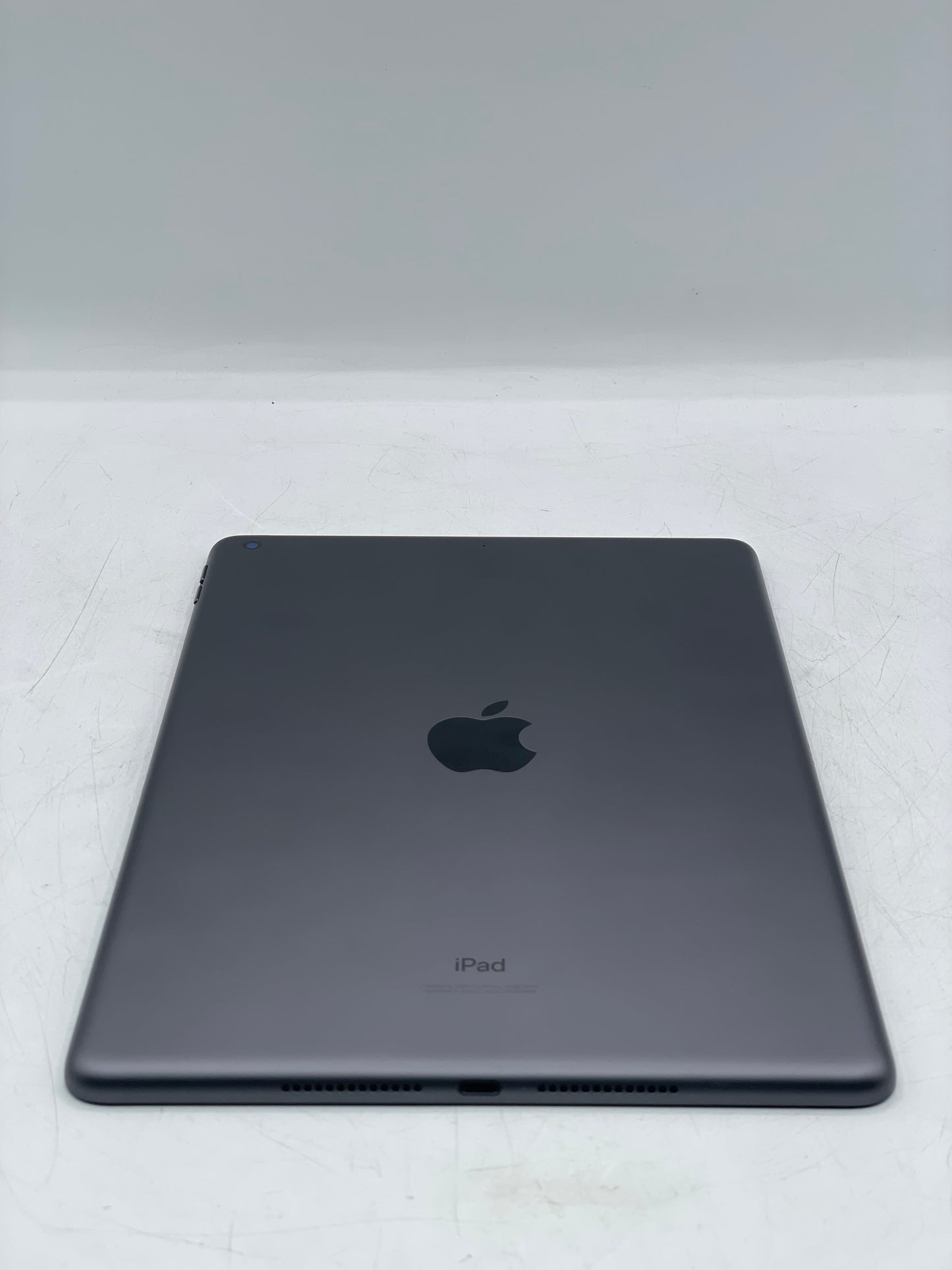 Apple iPad 9th Gen. 256GB A2602 MK2K3LL/A  Wi-Fi 10.2 in - Space Gray - Excellent Condition