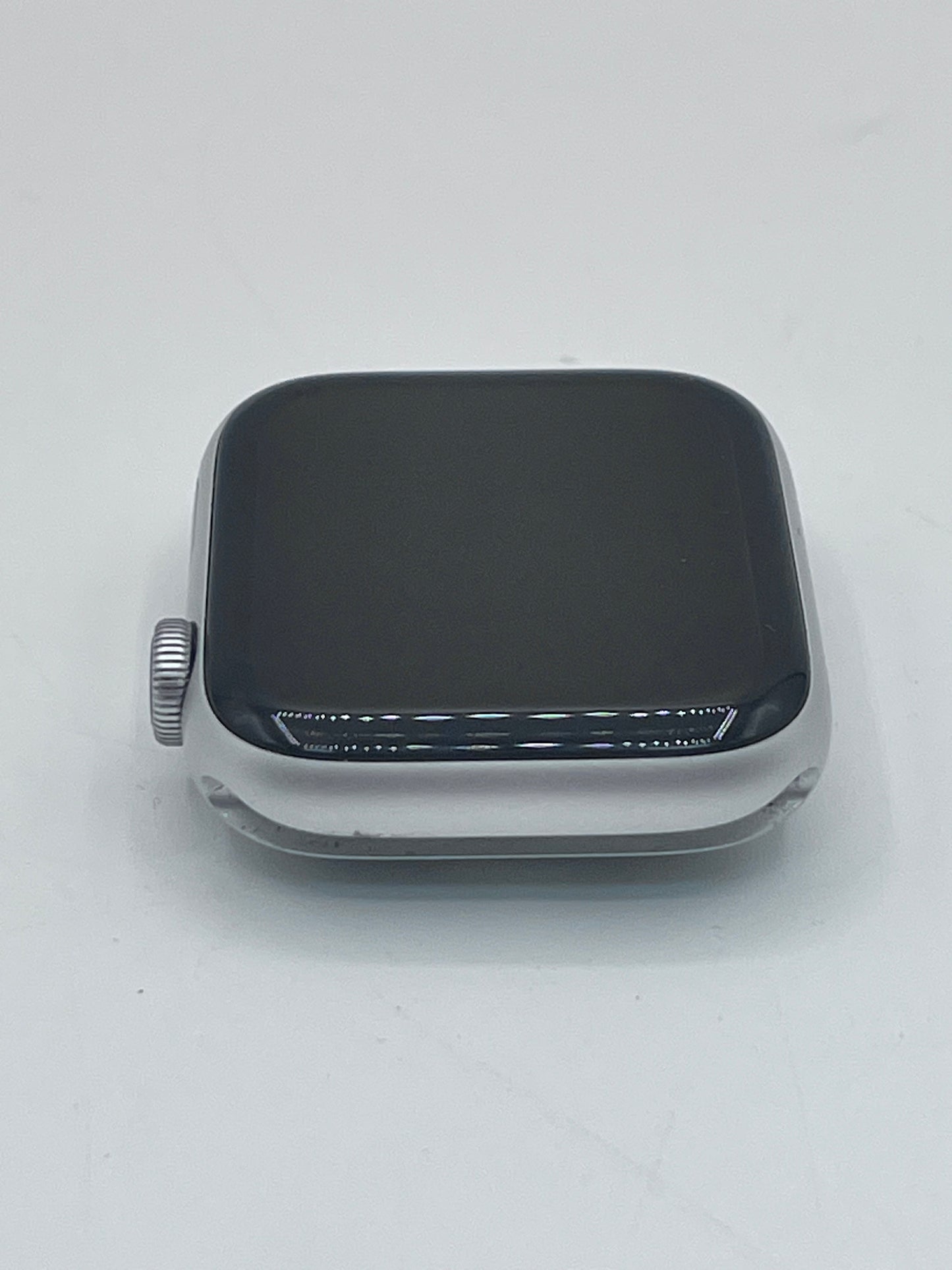 Apple SE 2nd Gen 44mm Smart Watch - Silver