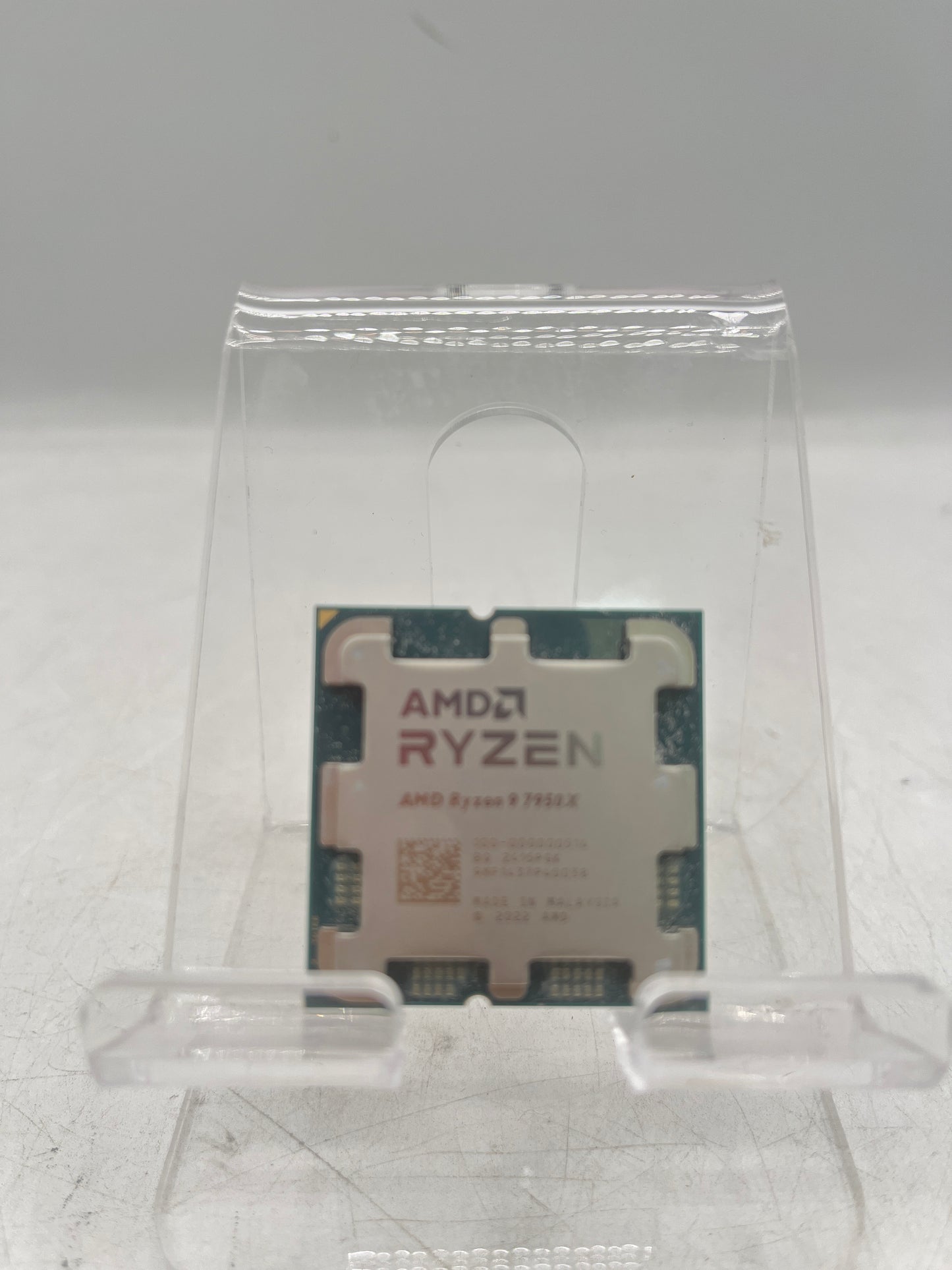 AMD Ryzen 9 7950x Processor (5.7 GHz, 16 Cores, LGA 1718/Socket AM5) CPU
