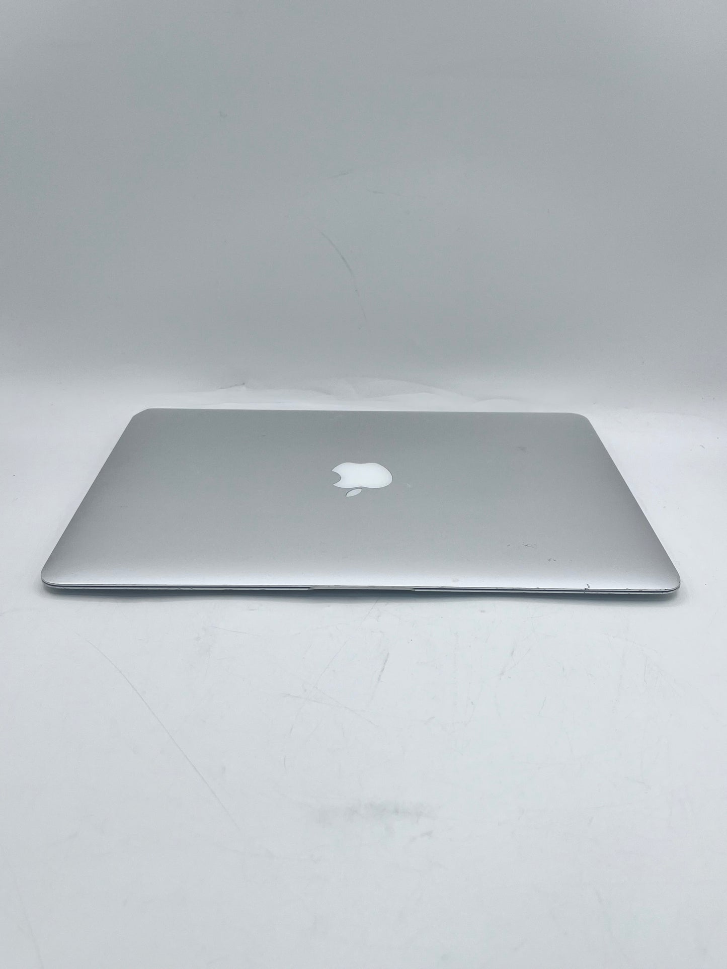 2012 Apple MacBook Air 13" A1466 4GB 64GB Silver Broken FOR PARTS ONLY