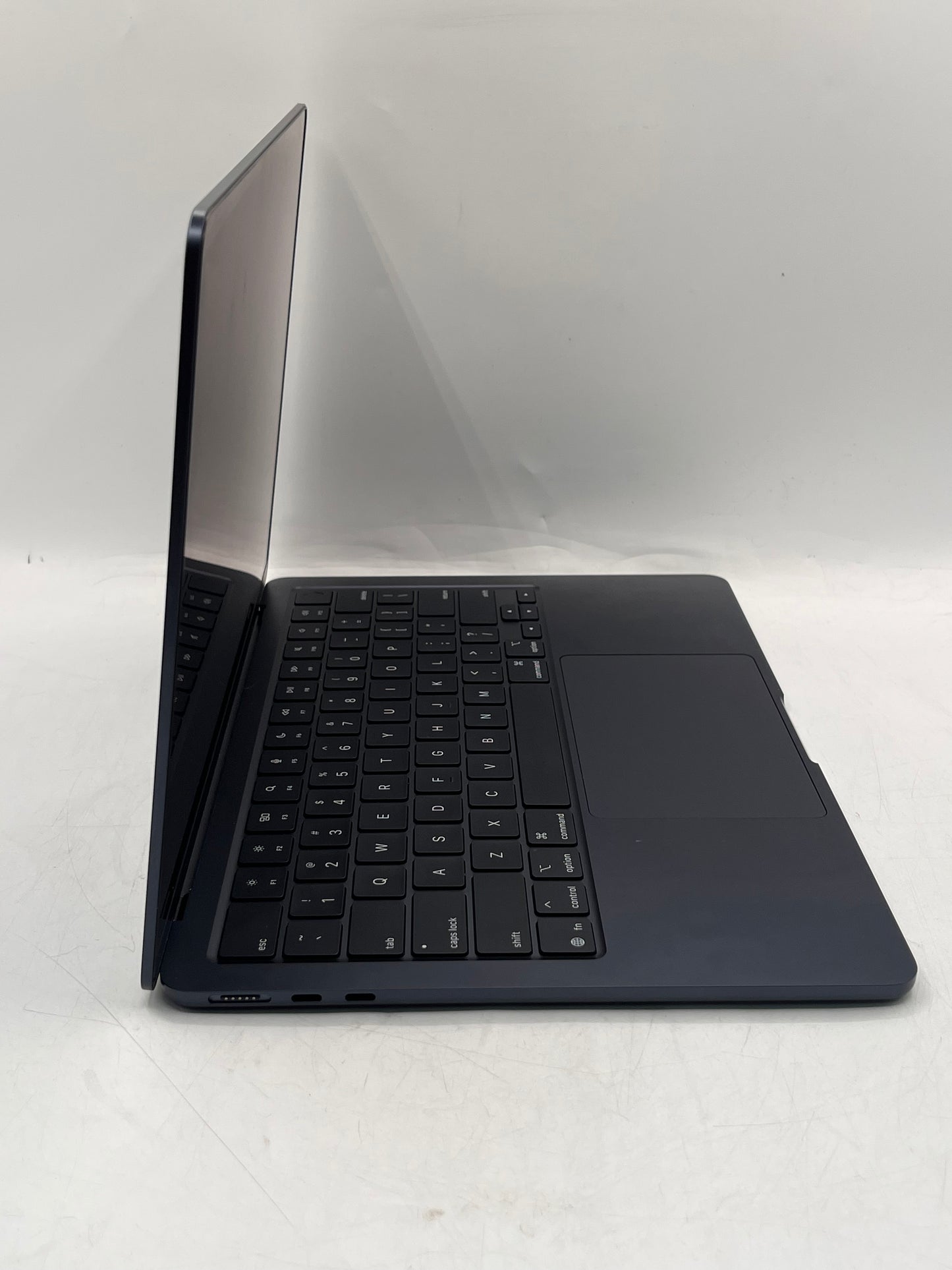 2025 Apple MacBook Air 13" M4 MW123LL/A A3240 16GB 256GB Blue 31 Cycle Count