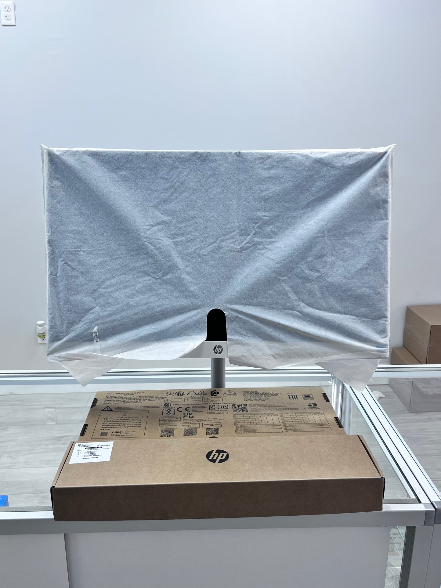 HP 27-CR0034 Desktop Intel Core i5, 512GB - New Open Box