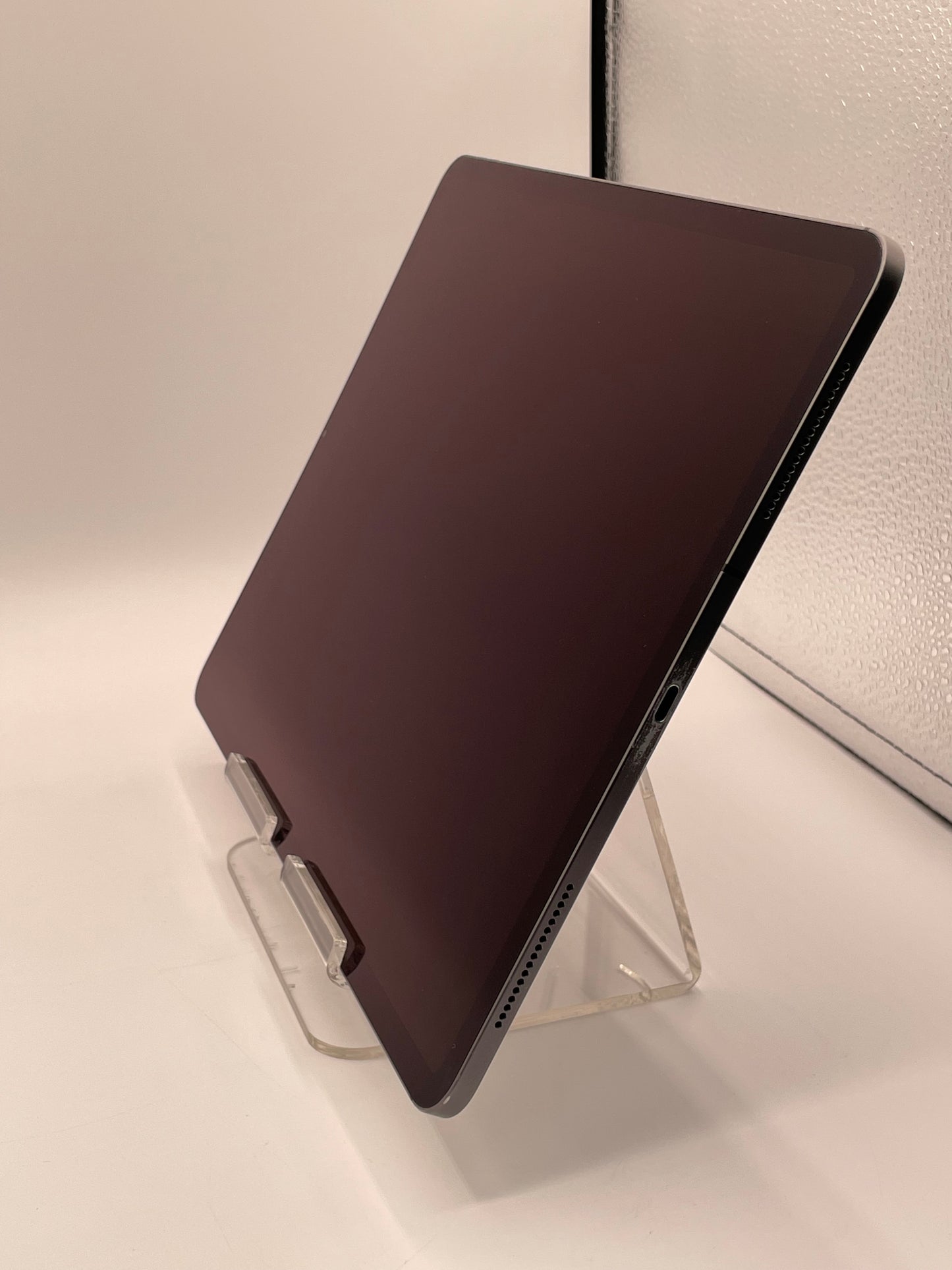 Unlocked Apple iPad 12.9 3rd gen 256GB A2014 Space Gray