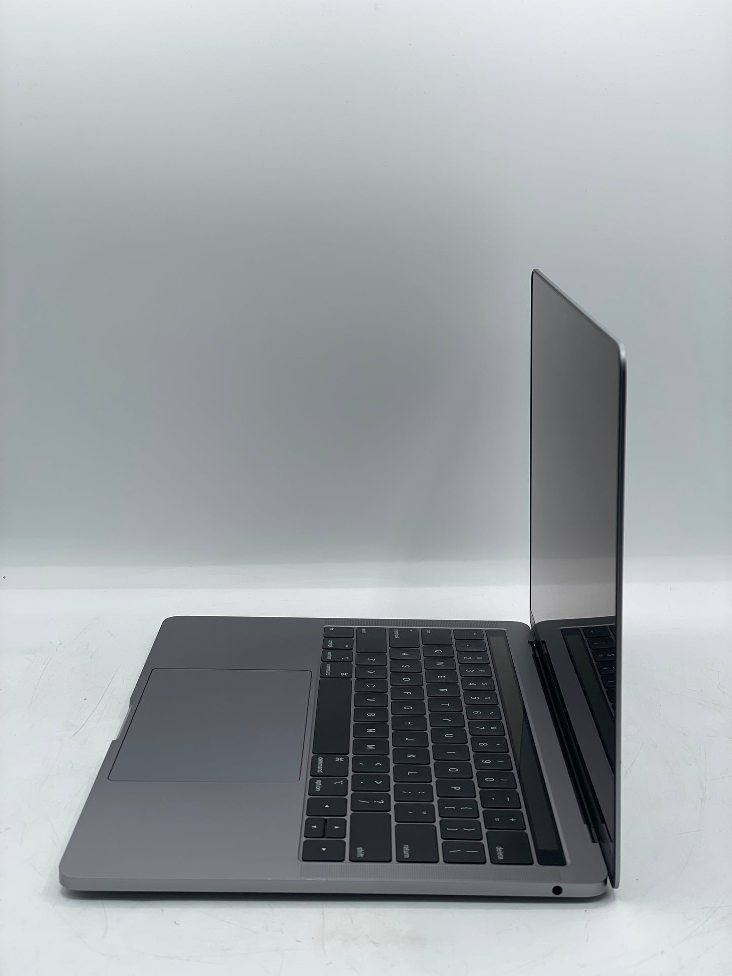 Apple MacBook Pro 13” 2019 A2159 - i5 8GB 128GB - Space Gray with Touch Bar