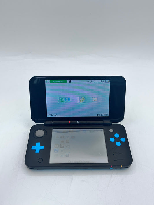 Nintendo 2DS XL JAN-001 2017 Video Game System - Black/Turquoise