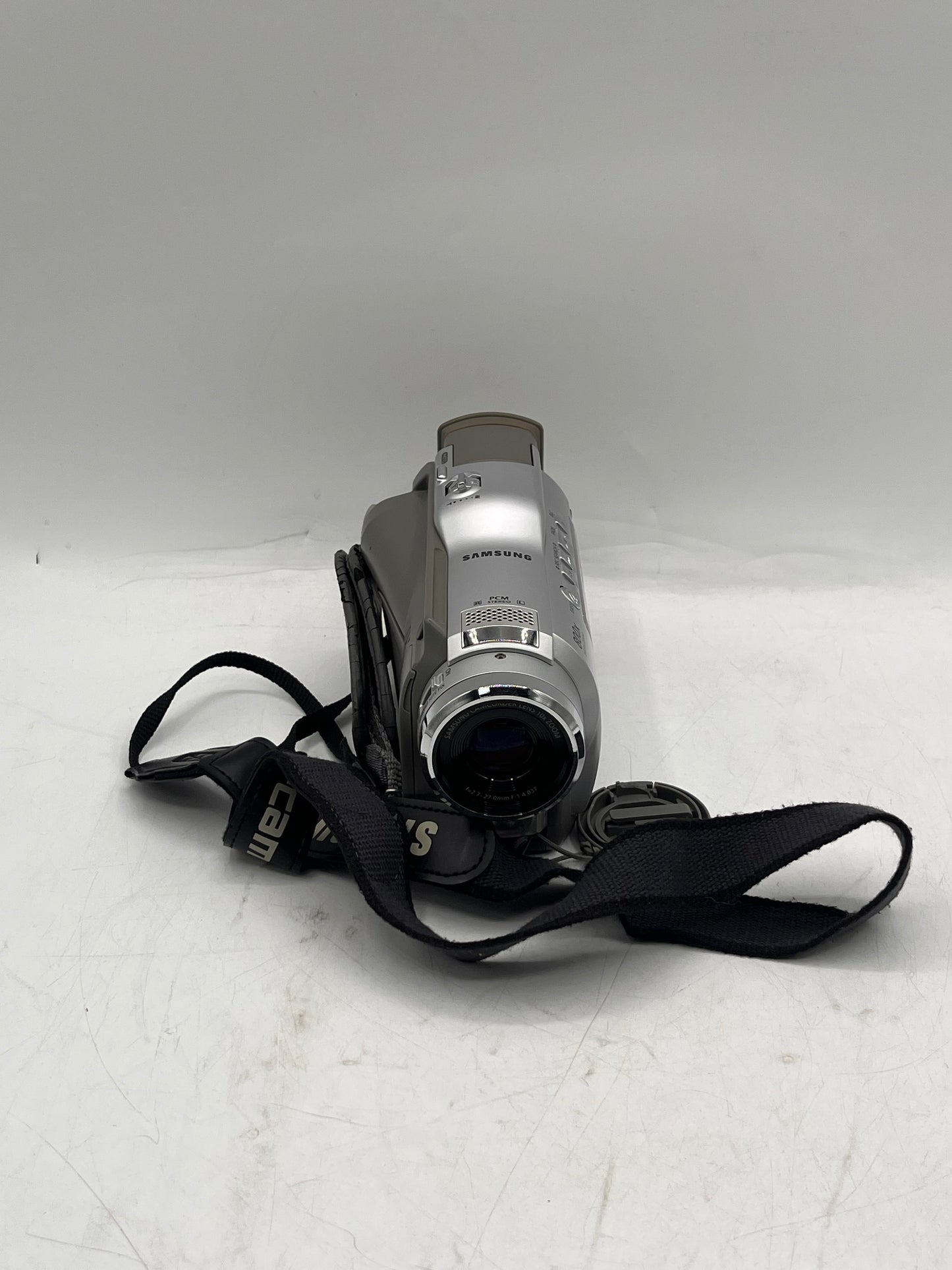 Samsung SCD23 SC-D23/XAA 0.3MP Mini DV Camcorder w/ Charger Tested