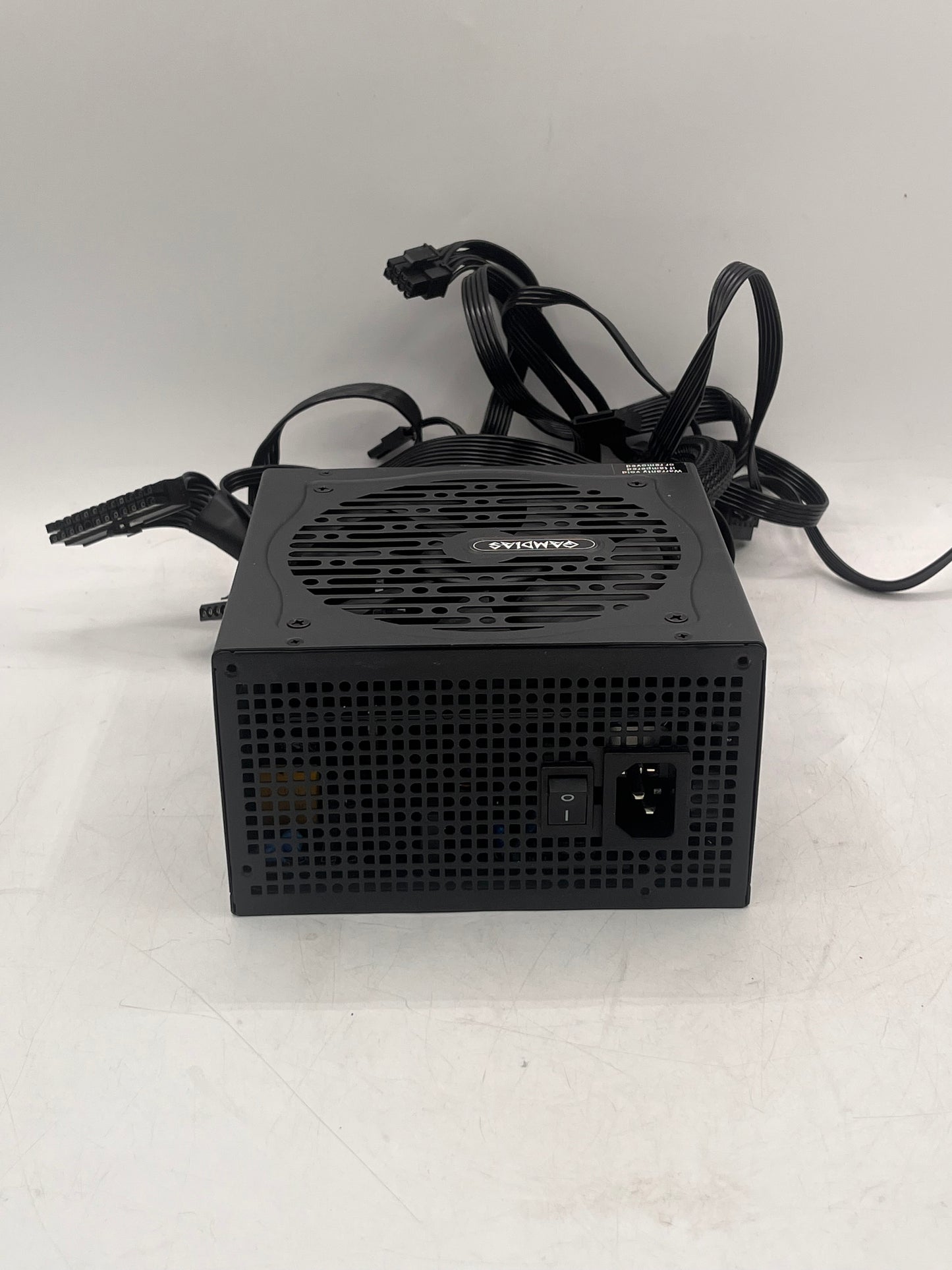 GAMDIAS HELIOS P1-650G 650W 80 Plus Gold ATX Power Supply