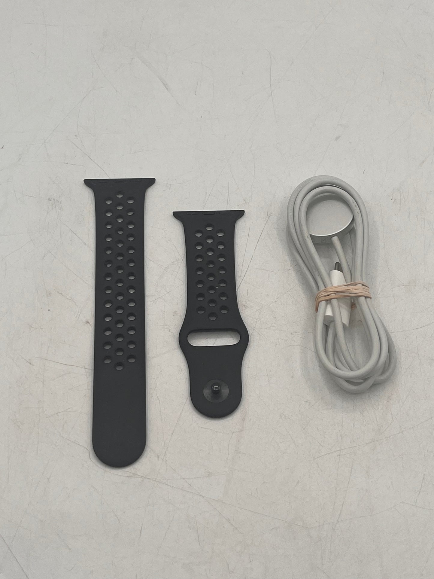 Apple Watch Series 7 Nike Edition 41mm Wifi Only A2473 MKNK3LL/A Starlight 99% Battery