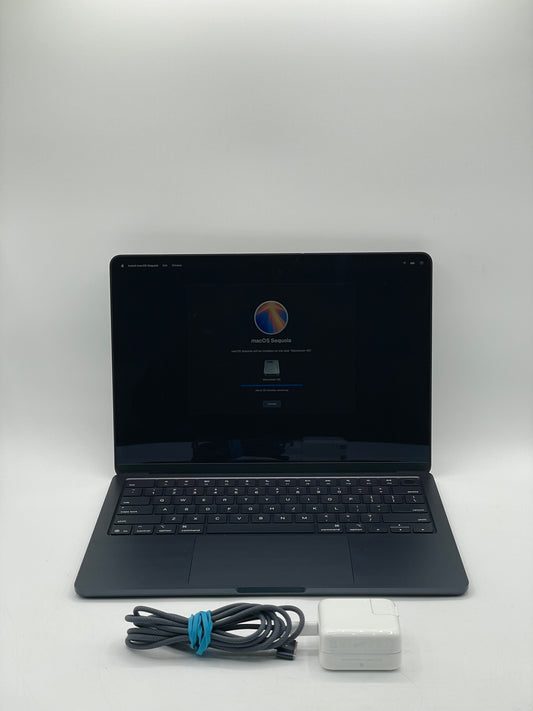 2025 Apple MacBook Air 13" M4 8C GPU 16GB 256GB A3240 Midnight 9 Cycle Count