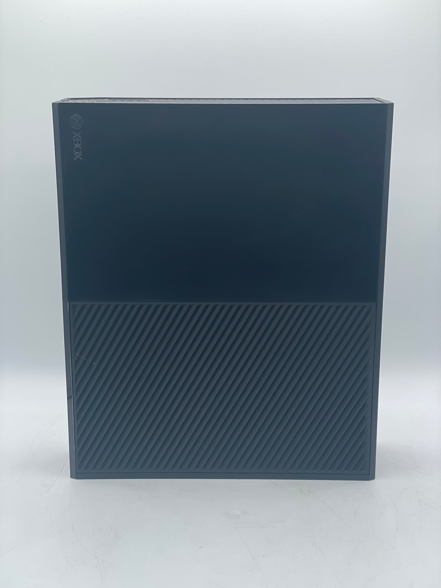 Microsoft Xbox One 2013 (Model 1540) - 500GB - Used - Fully Functional