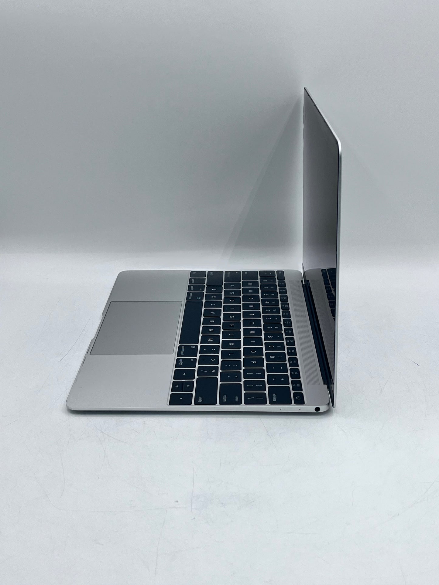 Apple MacBook 12'' Retina M3 2016  (A1534) MLHA2LL/A - 8GB RAM 256GB SSD-Silver