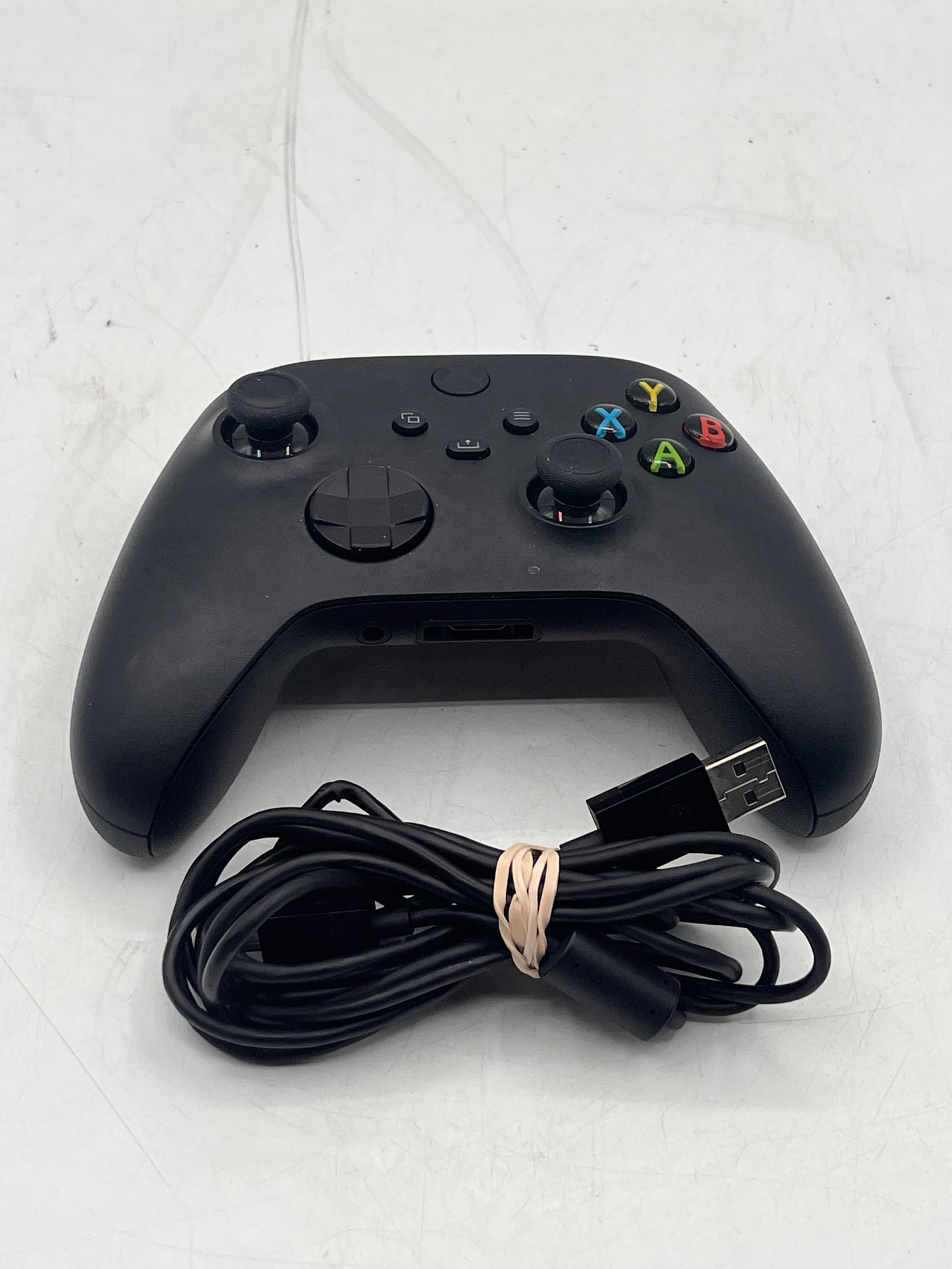 Microsoft Xbox Series Wireless Controller Model 1914 - Black