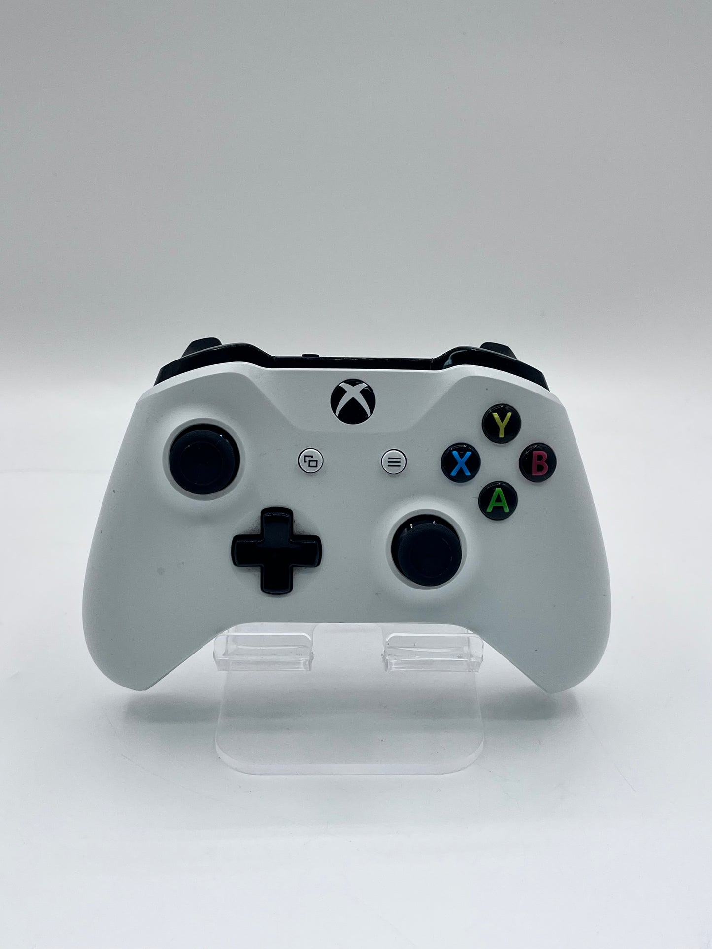 Microsoft Xbox One S Series Model 1681 Console w/ controllers and cords Tested