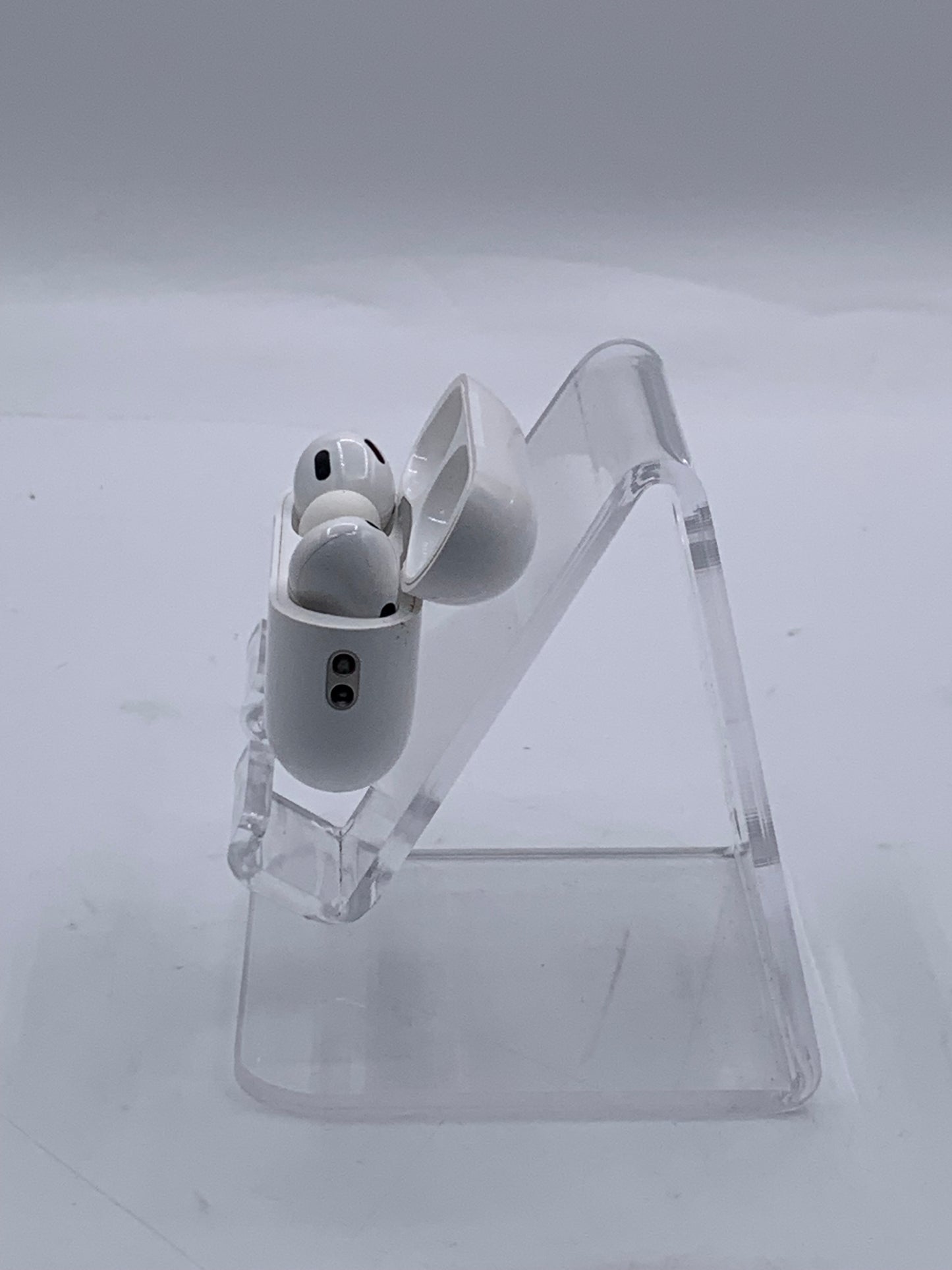 Apple AirPods Pro 2nd Gen A2968 Wireless Headphones White Complete Set