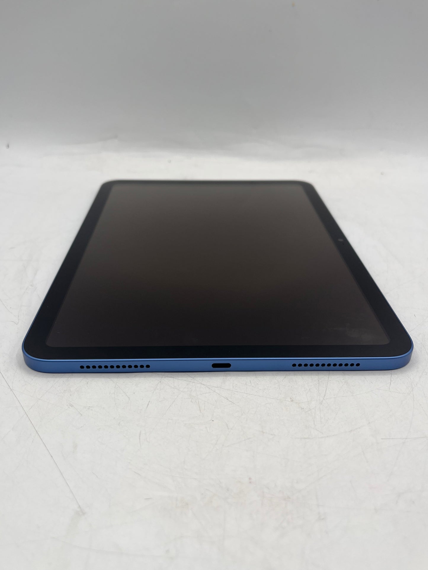 2022 Apple iPad 10th Gen A2696 64GB Wi‑Fi Only Tablet - Blue