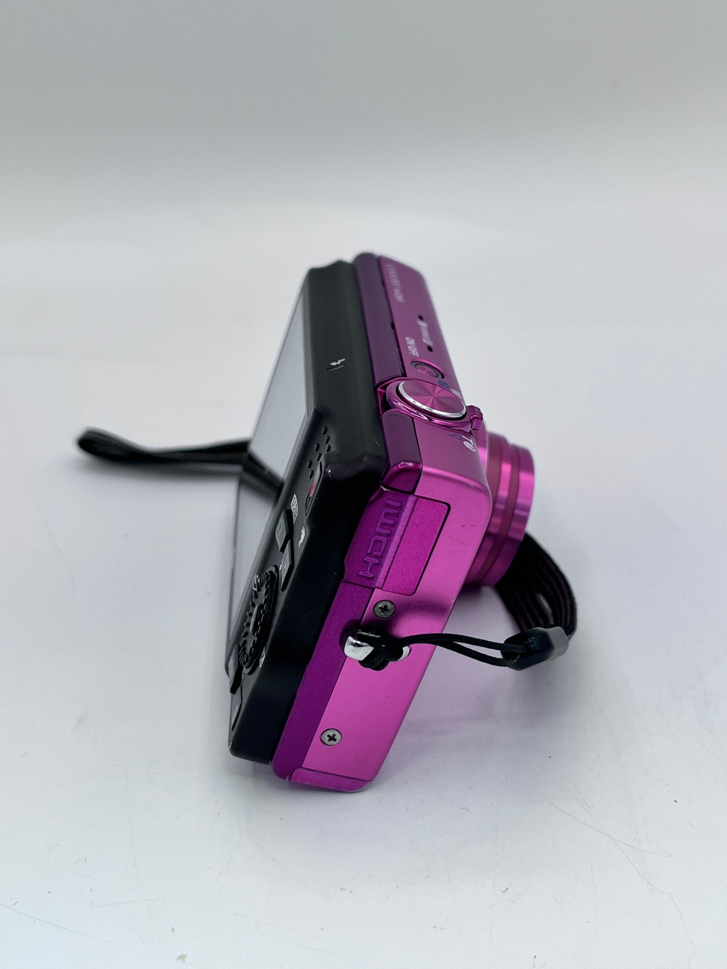 Nikon Coolpix S6200 16MP Digital Camera - Pink