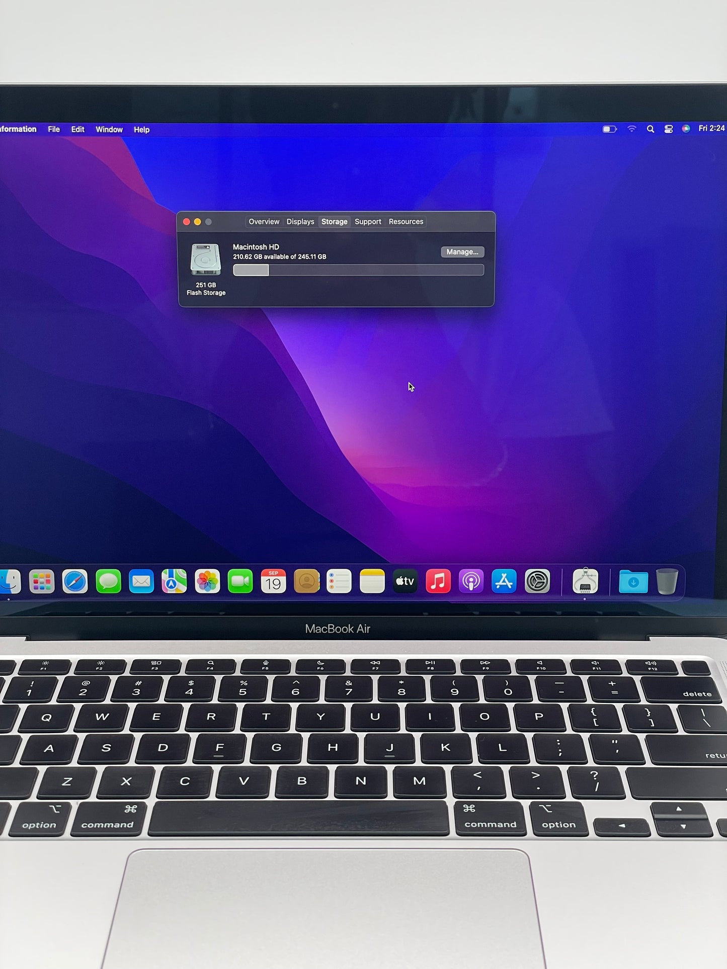 Apple MacBook Air 13.3" M1 8GB 256GB A2337 MGN93LL/A Silver Remotely Managed