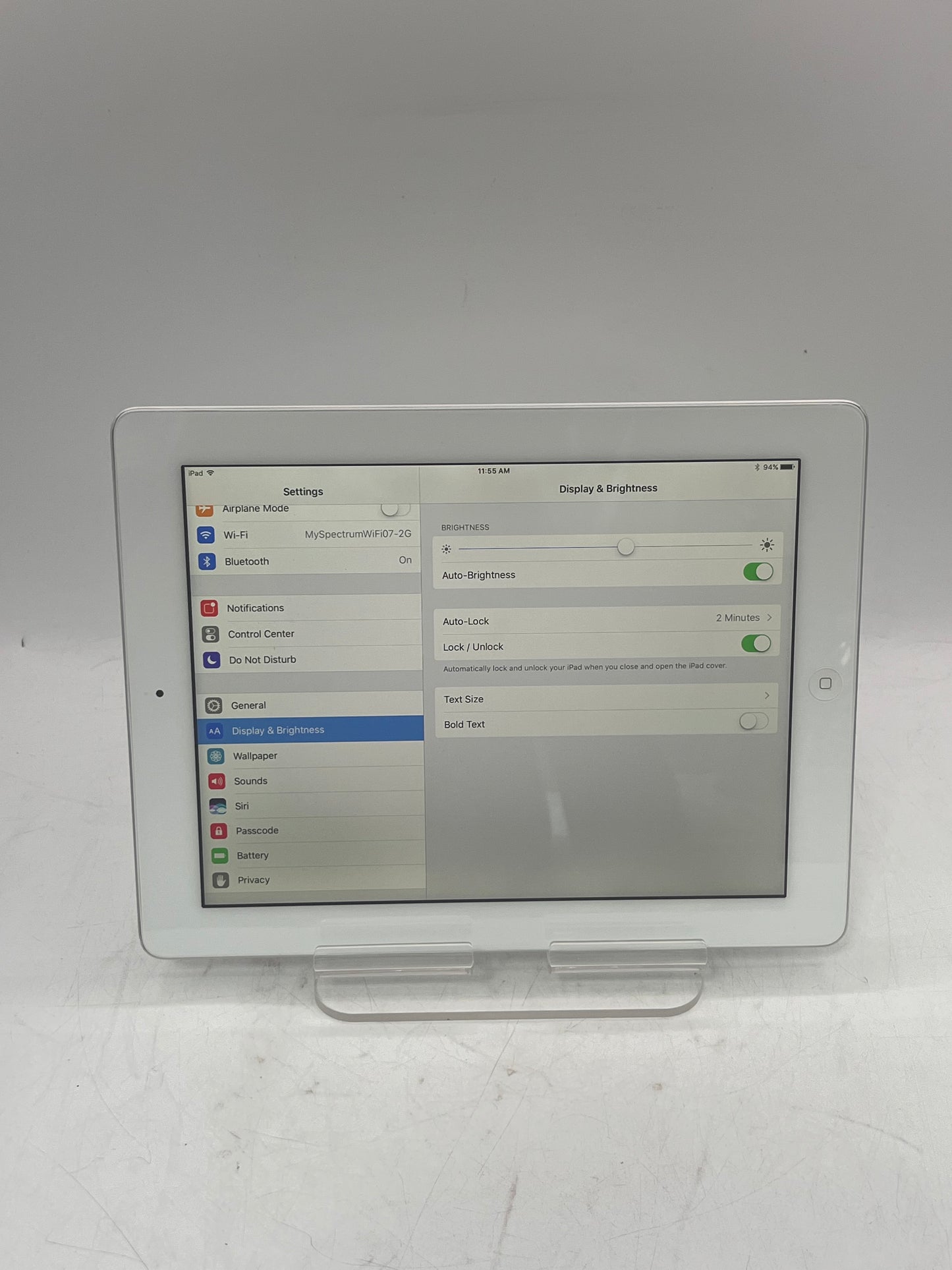 Unlocked Apple iPad 4th Gen A1458 MD514LL/A 32GB WiFi Tablet - White