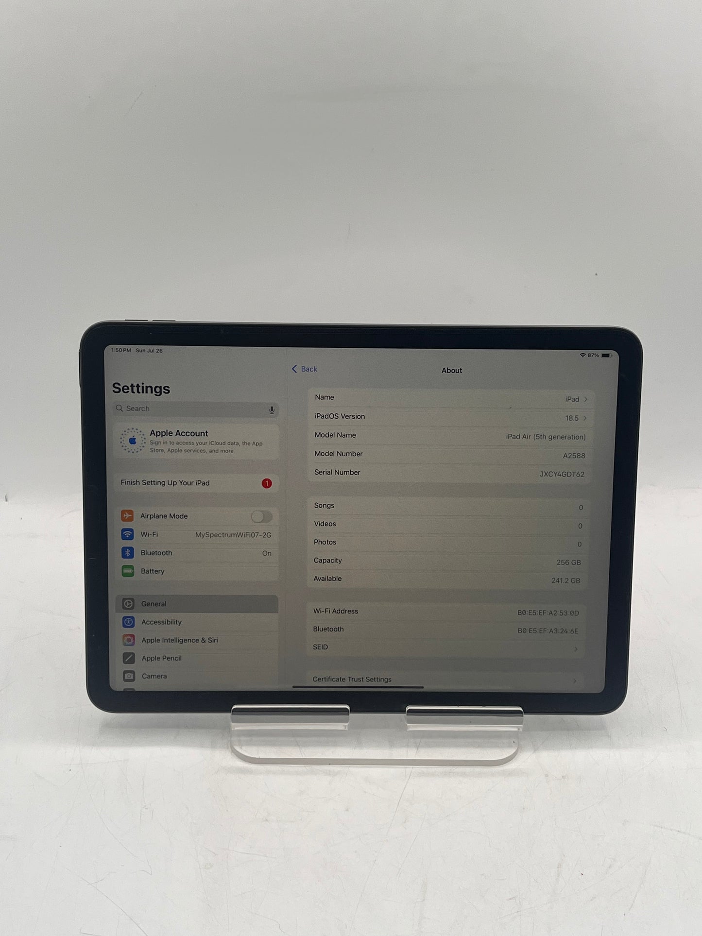 Apple iPad Air 5th Gen A2588 MM9L3LL/A 256GB Wi‑Fi Only Tablet Silver