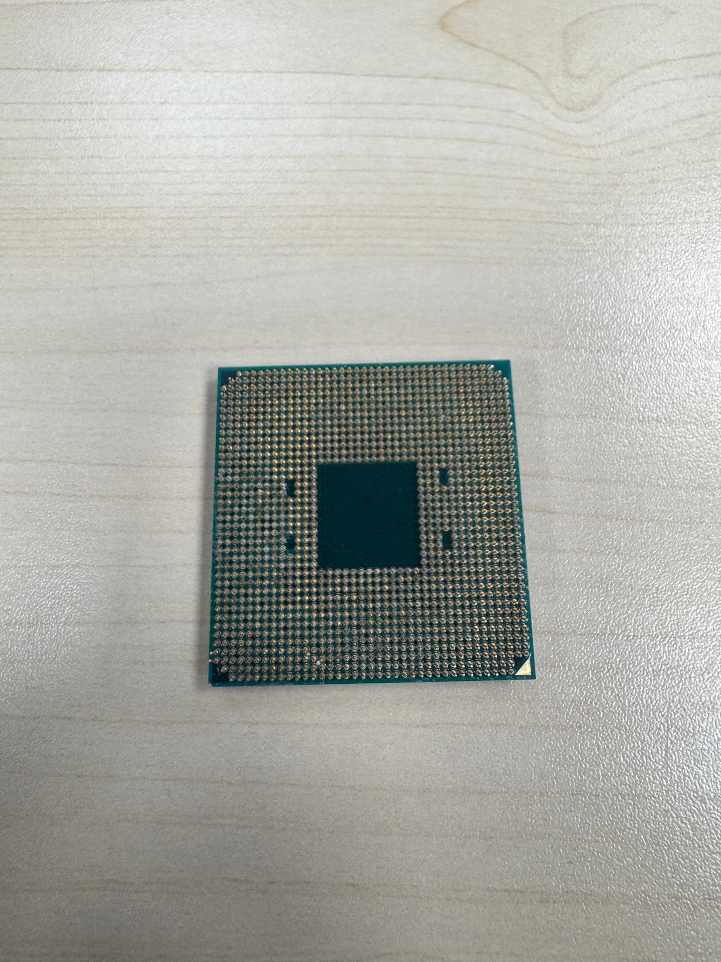 AMD Ryzen 7 2700X 3.70GHz 8 Core YD270XBGM88AF 16 Thread AM4 Free Shipping