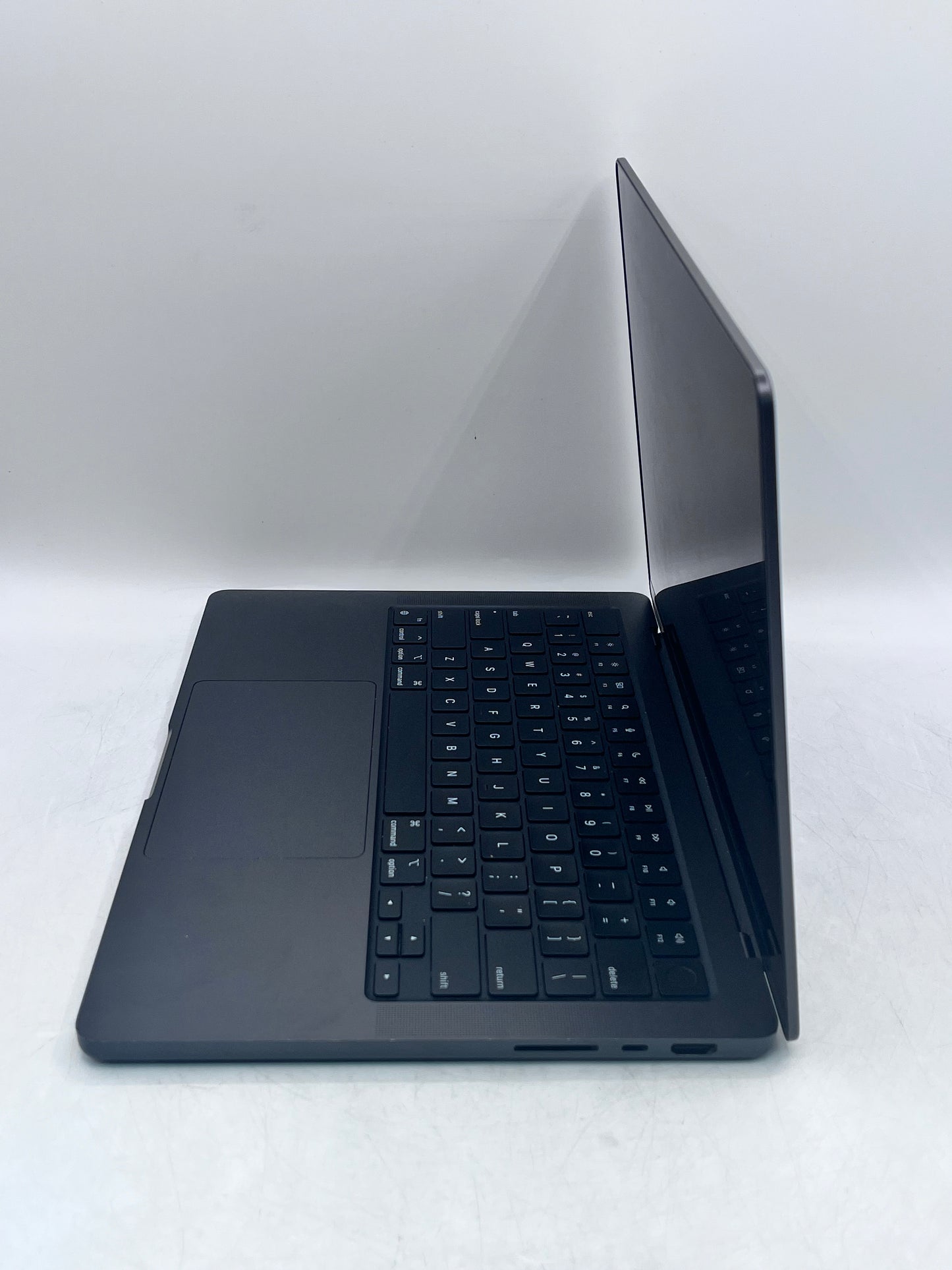 2023 Apple MacBook Pro 14", Apple M3 Pro, 18GB 1TB A2992 MRX33LL/A Excellent Condition