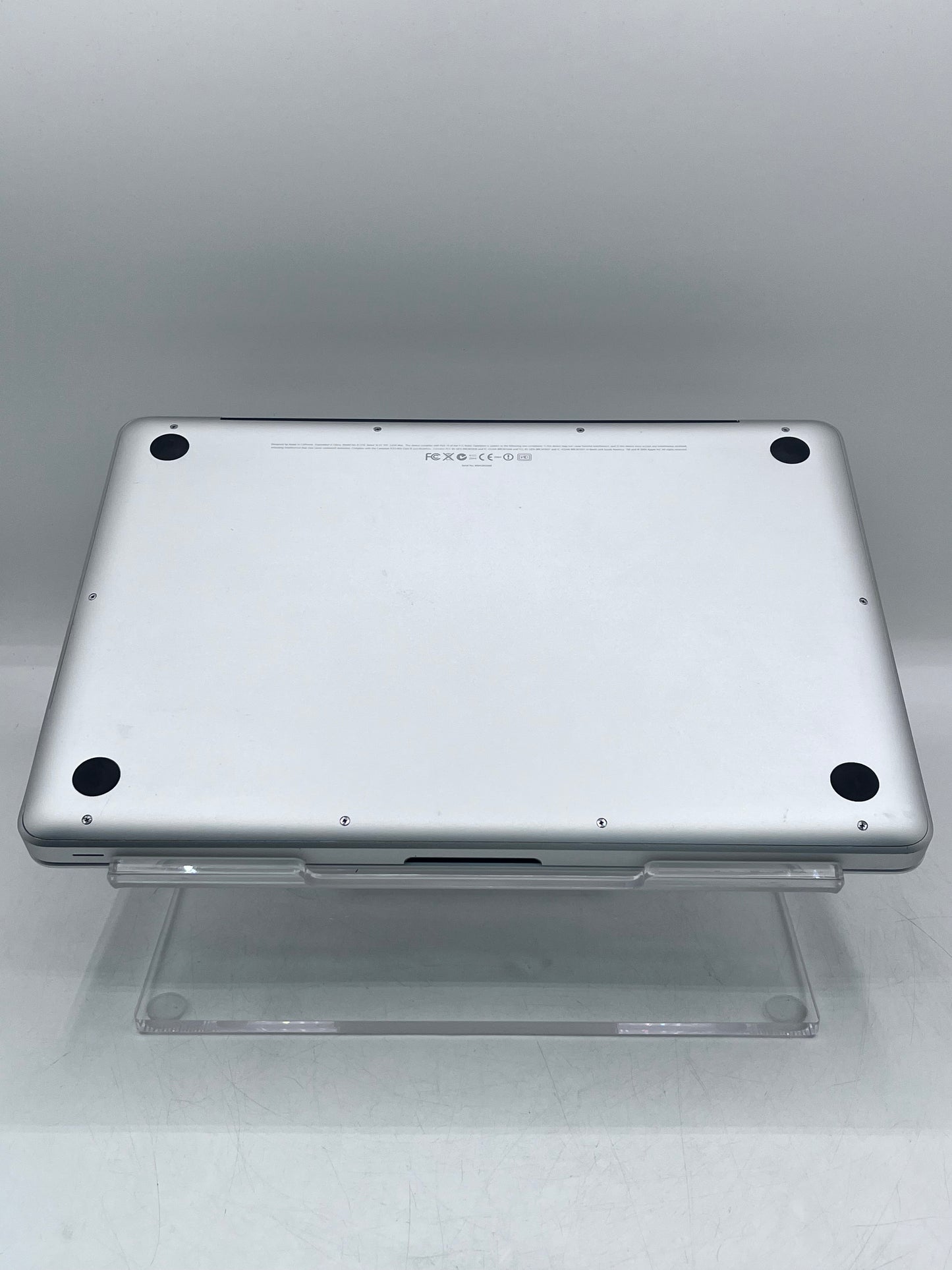 Apple MacBook Pro 13" A1278 (2009)  Intel Core 2 Duo, 256GB SSD - Silver